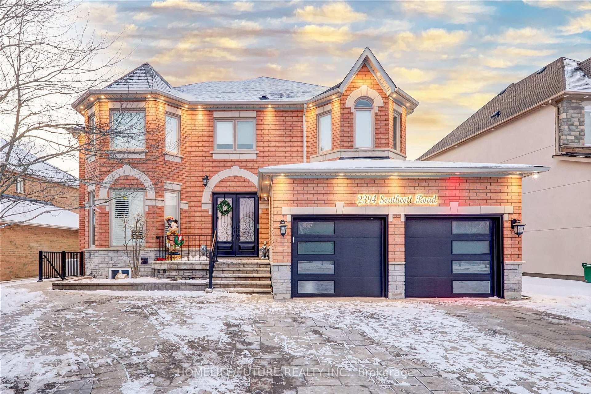 Front of Unit 1BR - Bsmt, 2394 Southcott Road