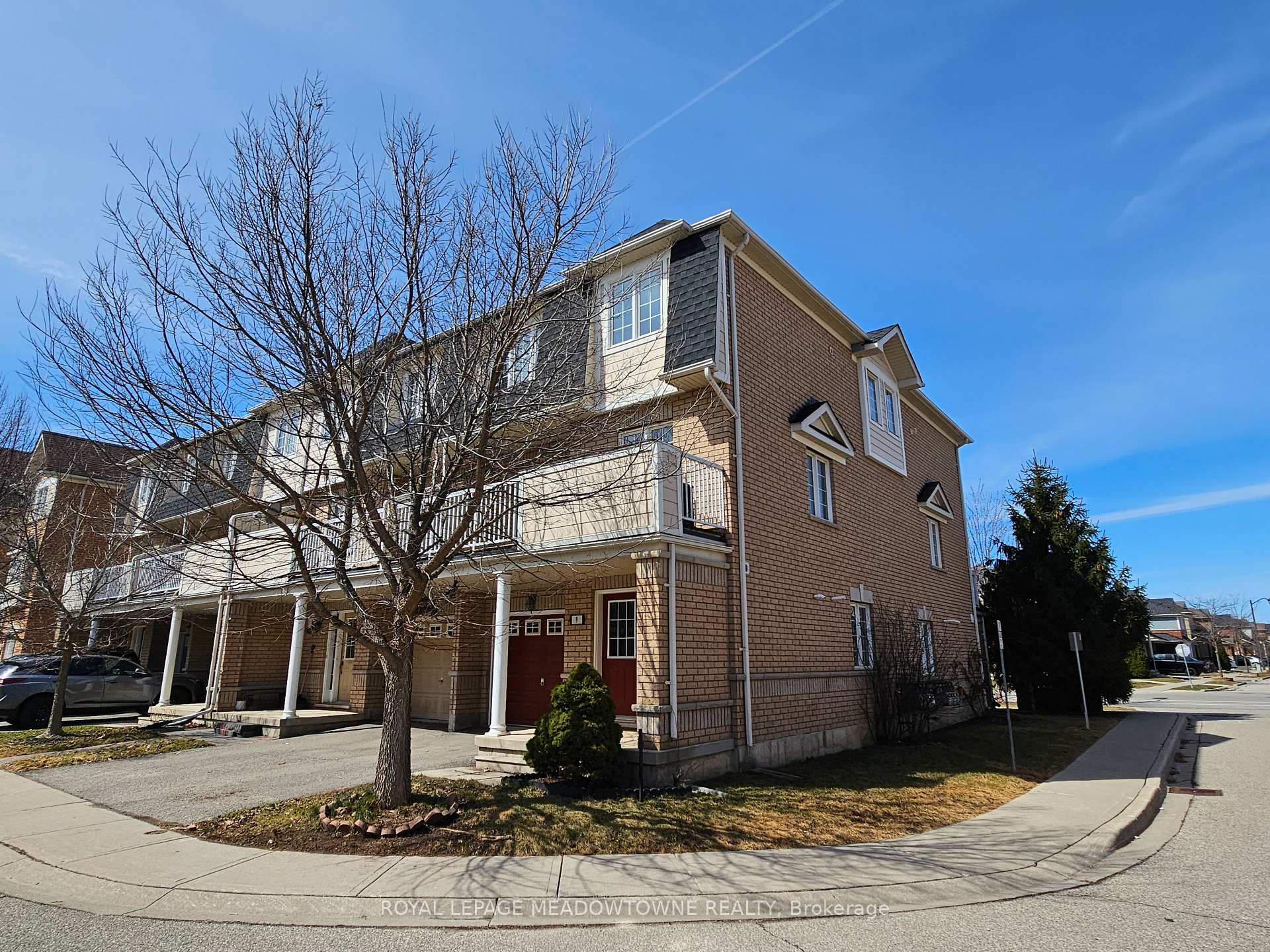Photo 3 of Unit 9, 620 Ferguson Drive, Milton, Beaty — HOMEH