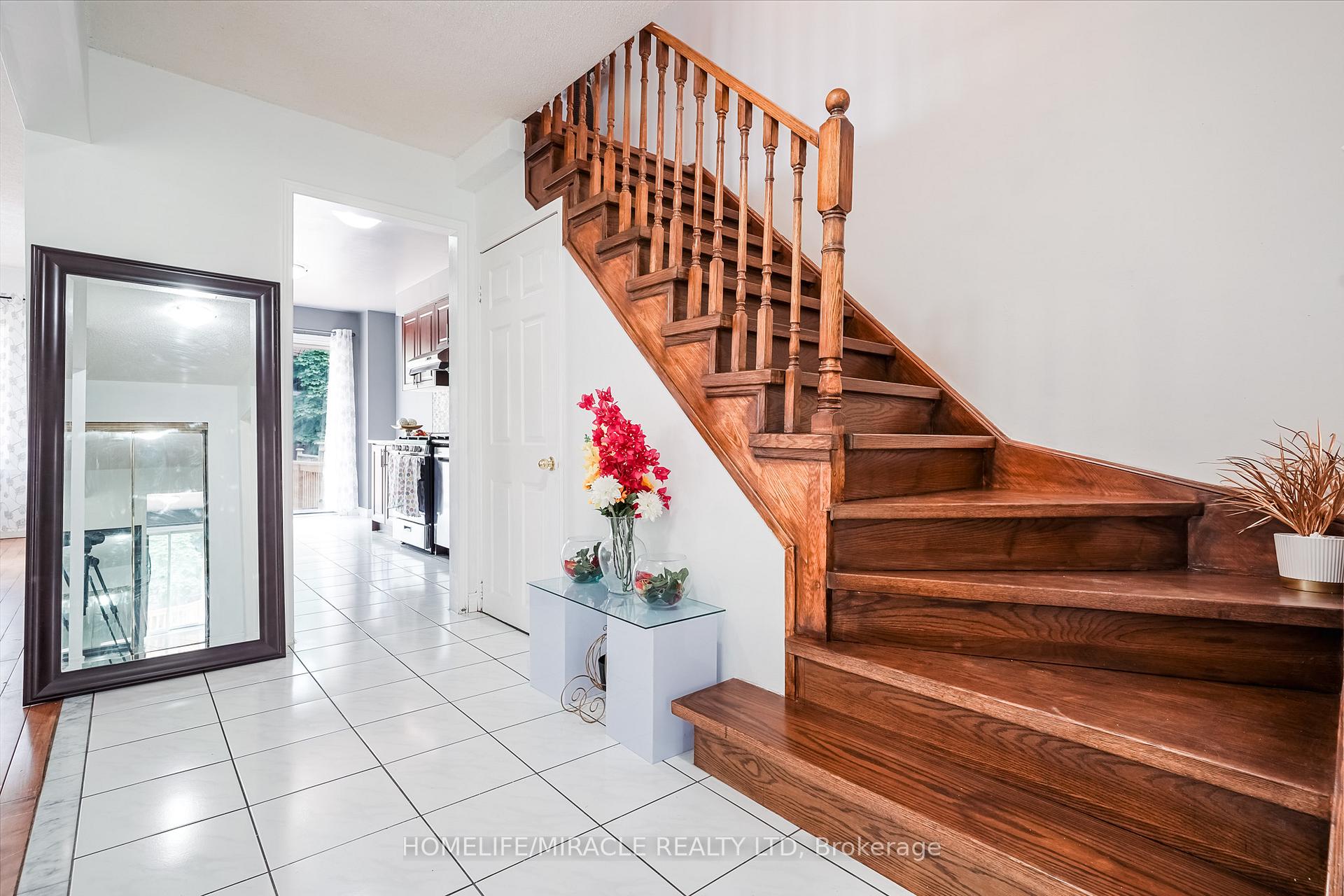 Photo 6 of 1945 Pine Grove Avenue, Pickering, Highbush — HOMEH