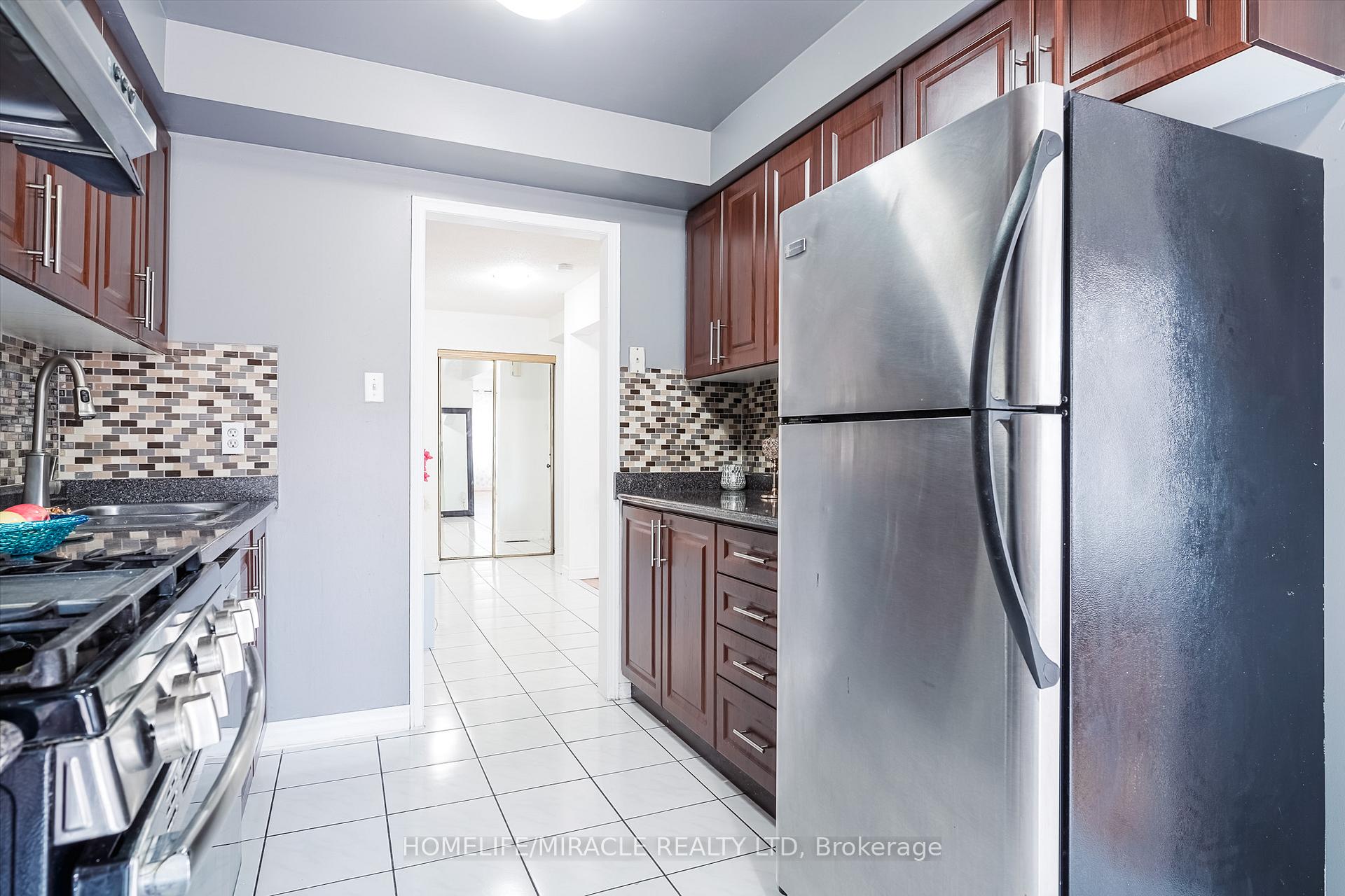 Photo 14 of 1945 Pine Grove Avenue, Pickering, Highbush — HOMEH