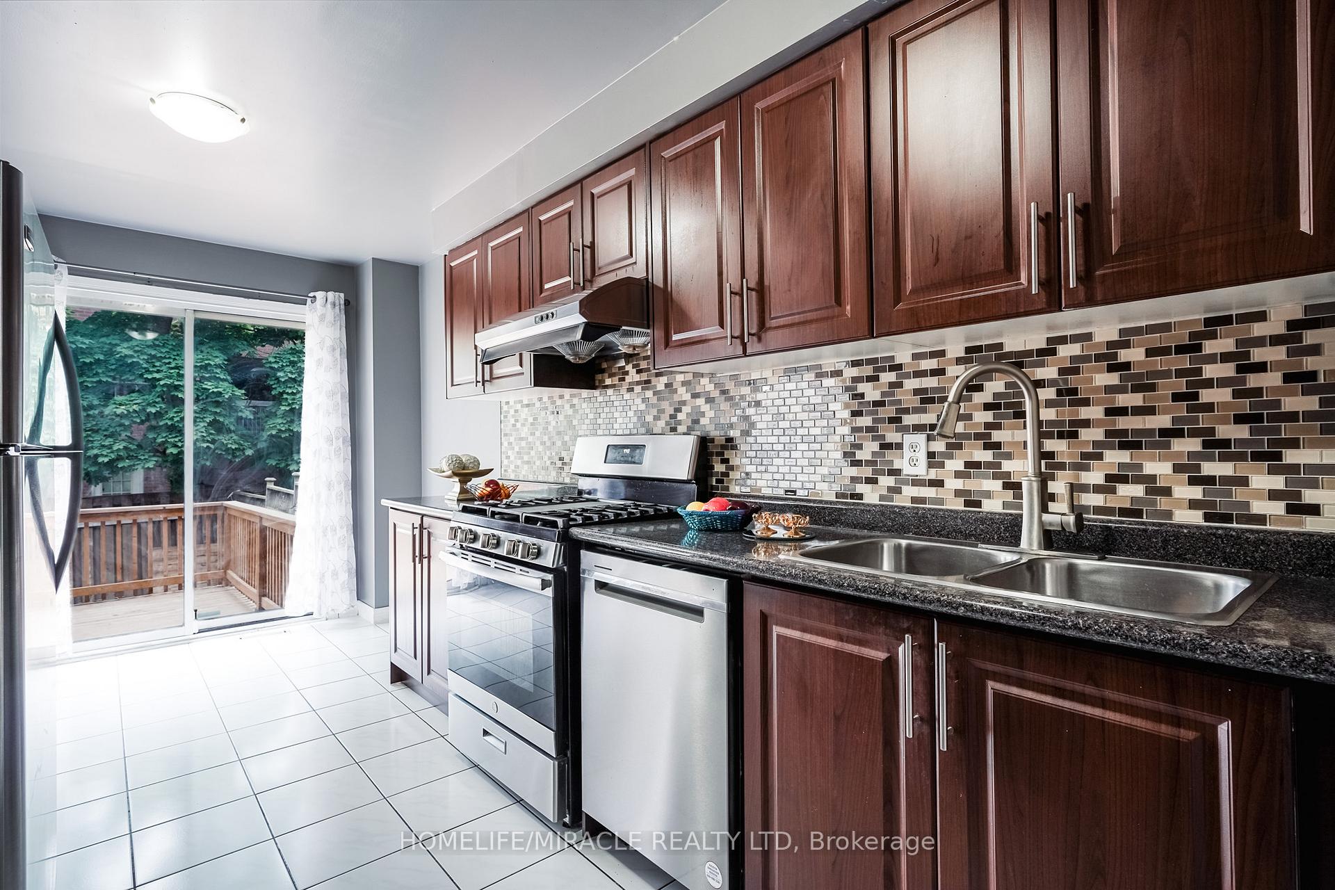 Photo 16 of 1945 Pine Grove Avenue, Pickering, Highbush — HOMEH