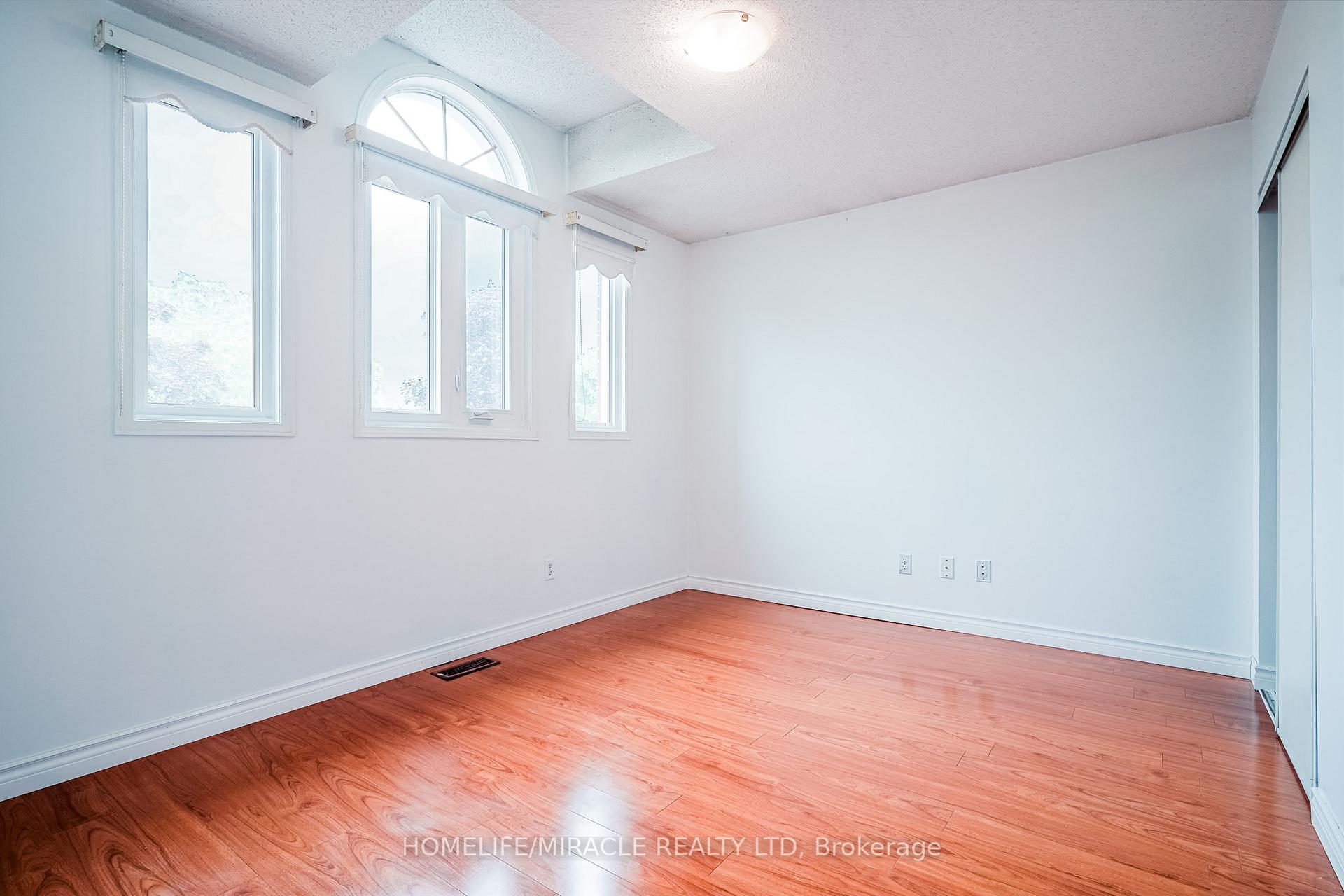 Photo 27 of 1945 Pine Grove Avenue, Pickering, Highbush — HOMEH