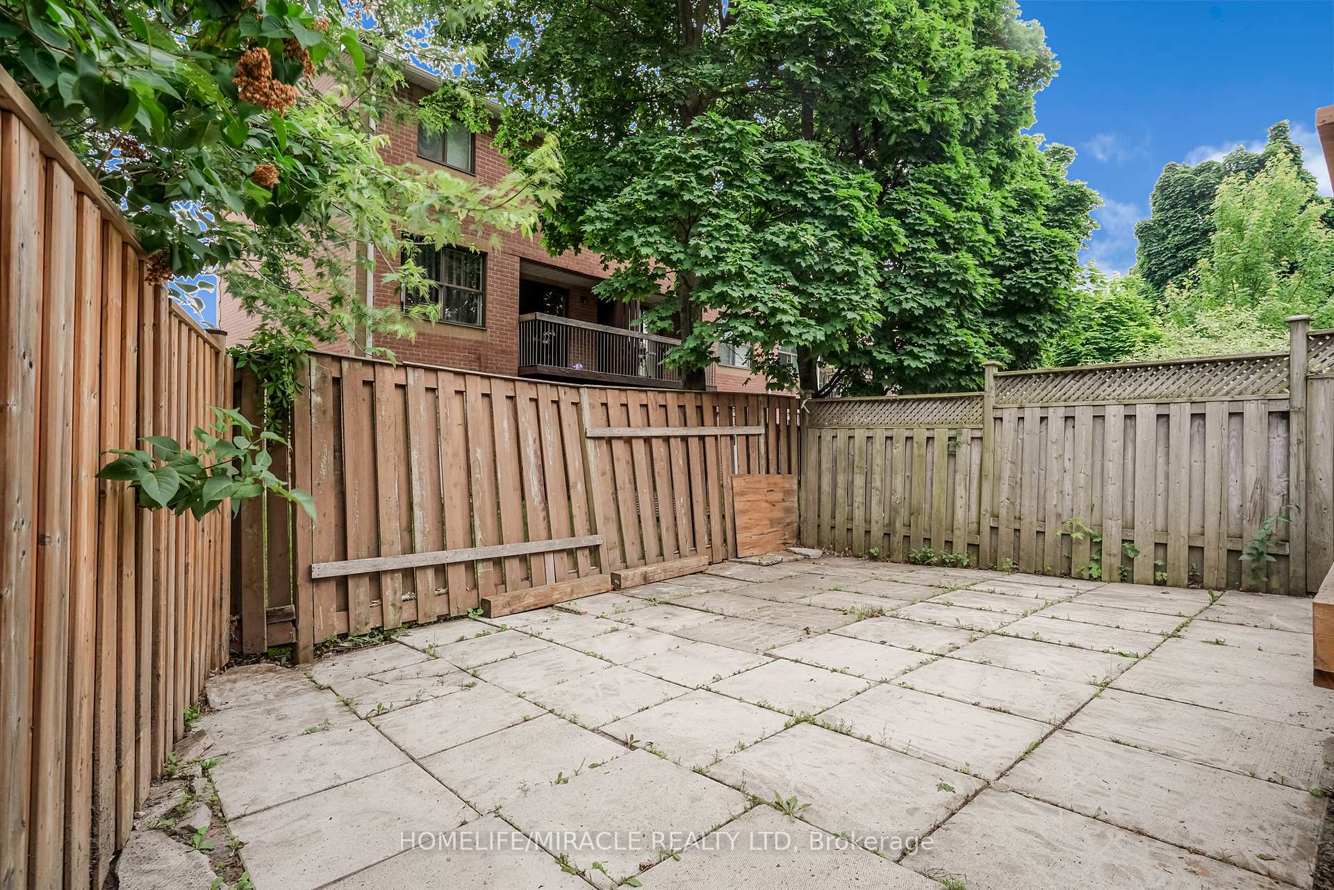 Photo 37 of 1945 Pine Grove Avenue, Pickering, Highbush — HOMEH