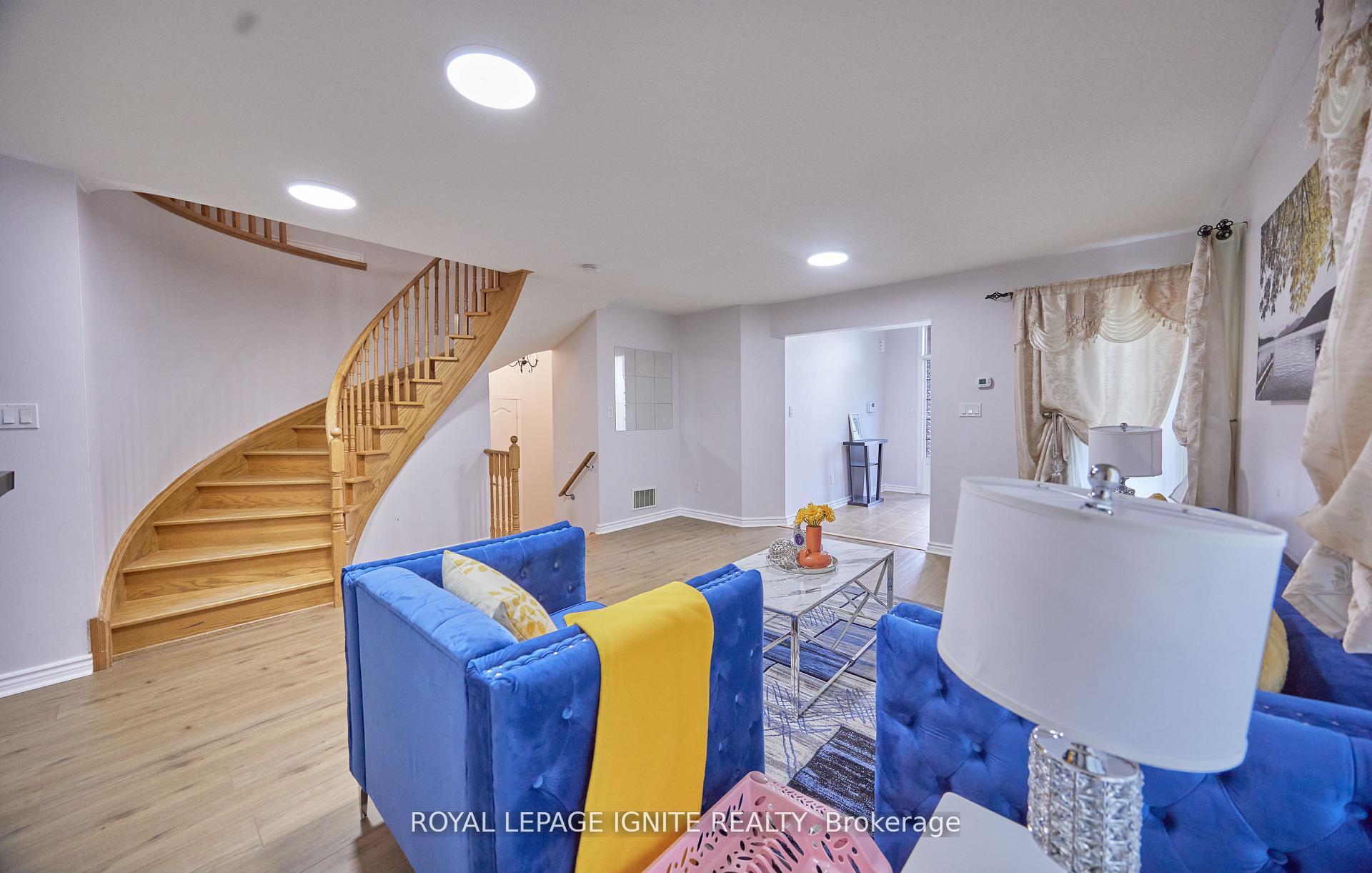 Photo 7 of 1162 Meath Drive, Oshawa, Pinecrest — HOMEH