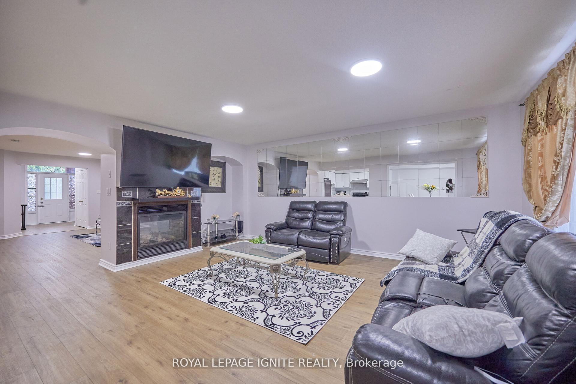 Photo 19 of 1162 Meath Drive, Oshawa, Pinecrest — HOMEH