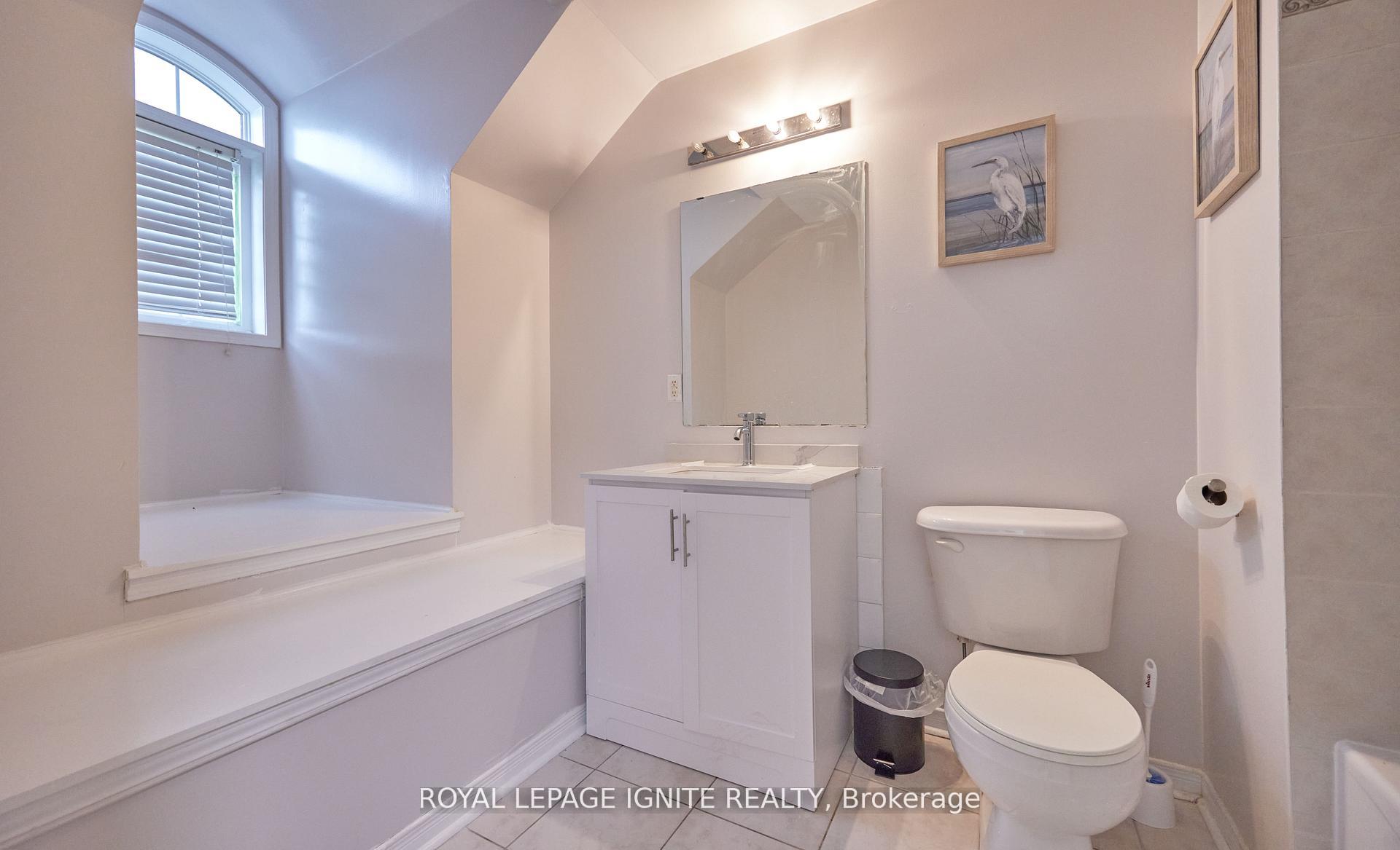 Photo 40 of 1162 Meath Drive, Oshawa, Pinecrest — HOMEH