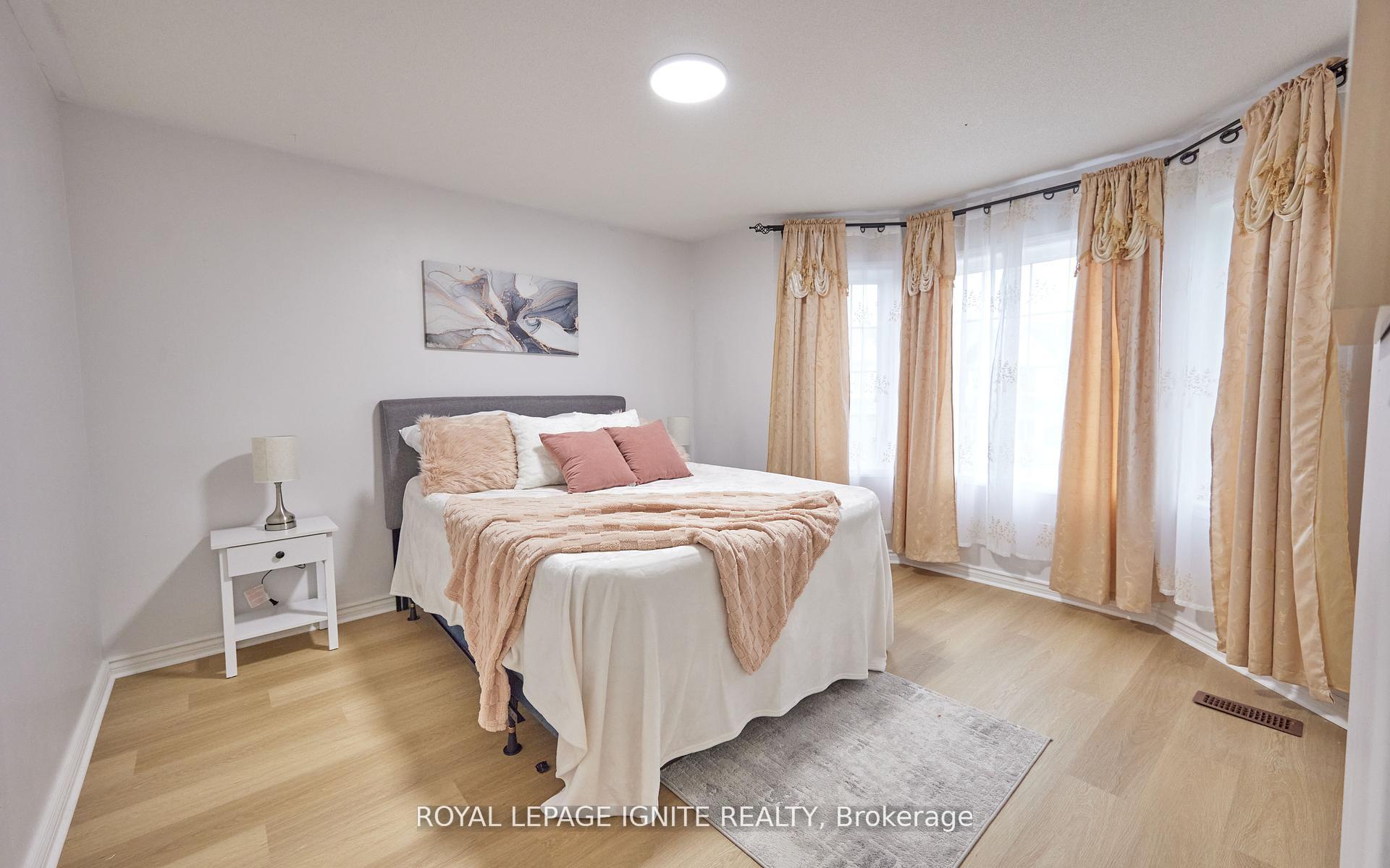 Photo 41 of 1162 Meath Drive, Oshawa, Pinecrest — HOMEH