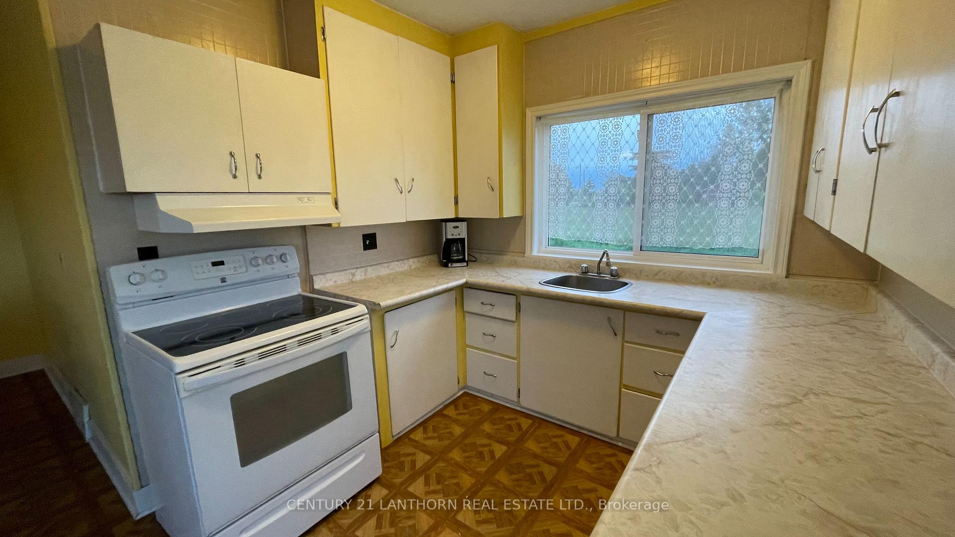 Photo 7 of 848 County Rd 18, Prince Edward County, Athol Ward — HOMEH