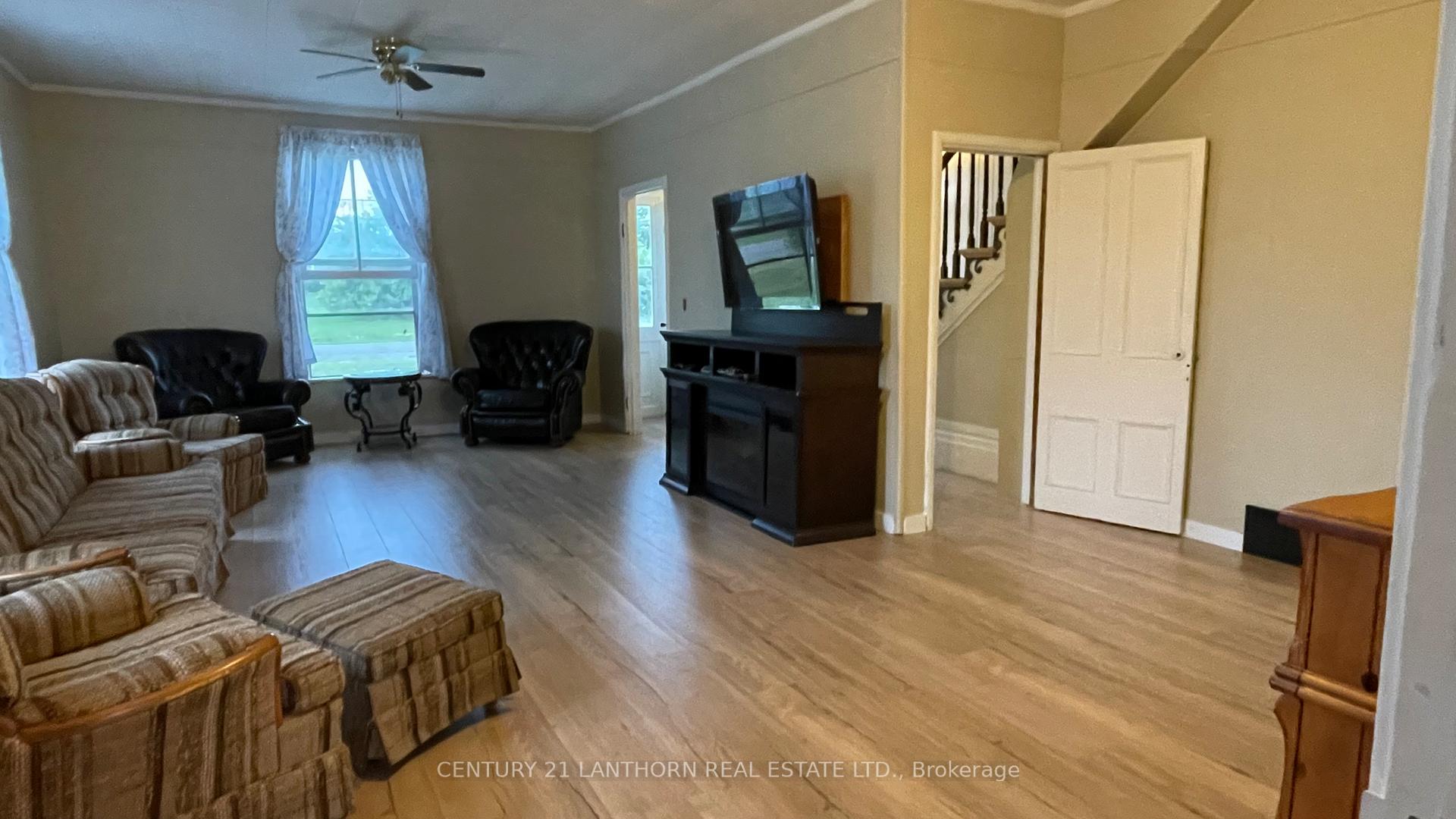 Photo 10 of 848 County Rd 18, Prince Edward County, Athol Ward — HOMEH