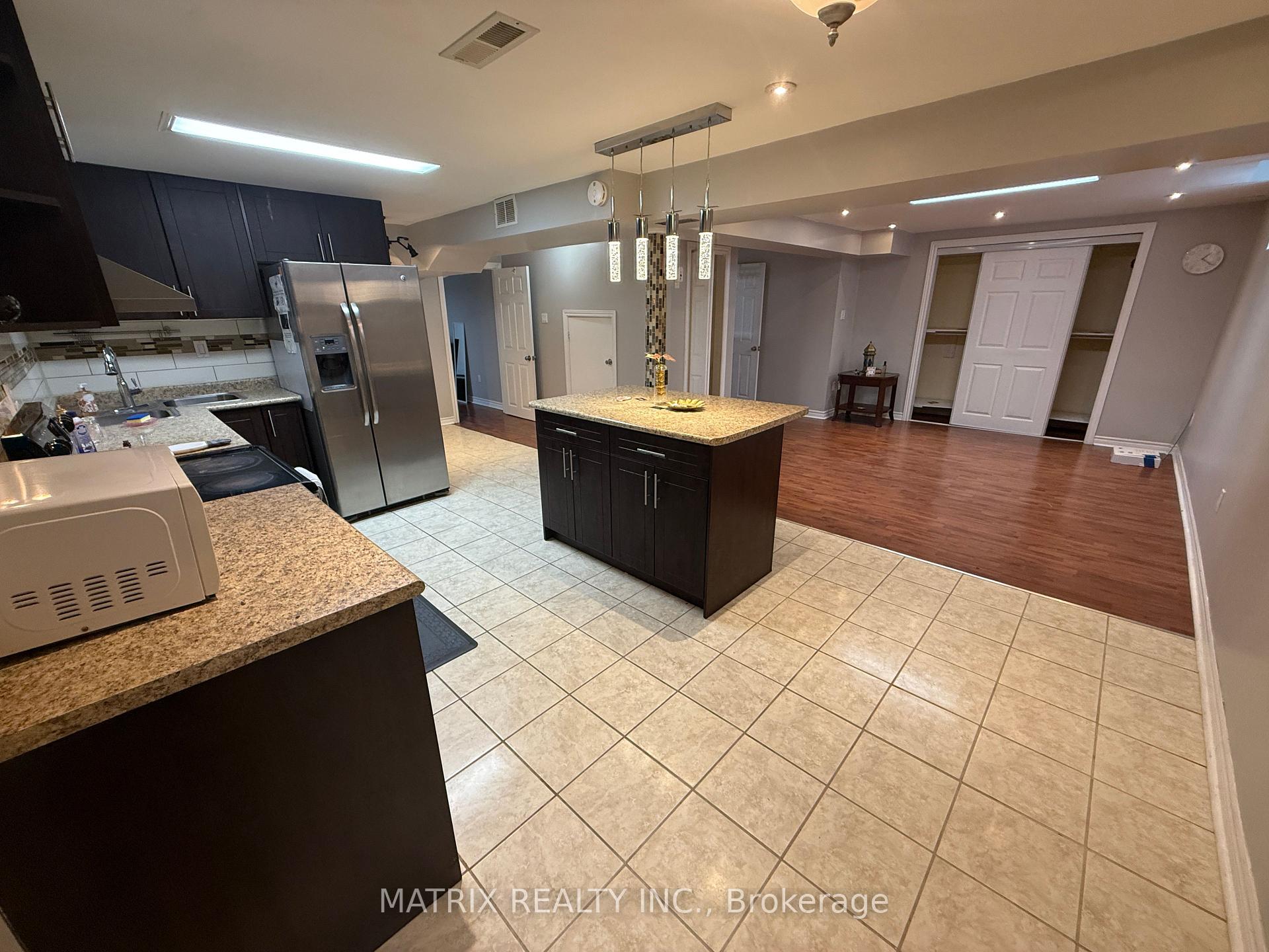 Photo 5 of 1604 Rayleen Crescent, Pickering, Brock Ridge — HOMEH