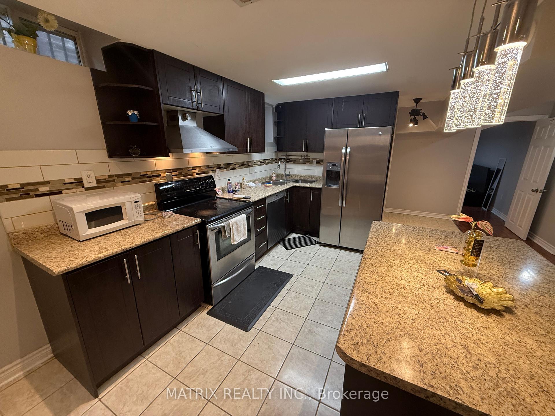 Photo 7 of 1604 Rayleen Crescent, Pickering, Brock Ridge — HOMEH