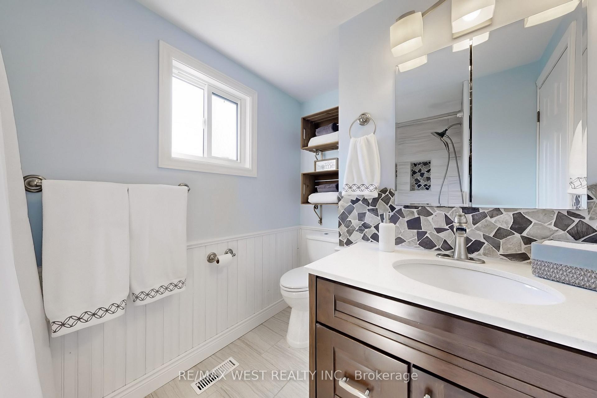Photo 26 of 586 Balsam Crescent, Oshawa, Lakeview — HOMEH