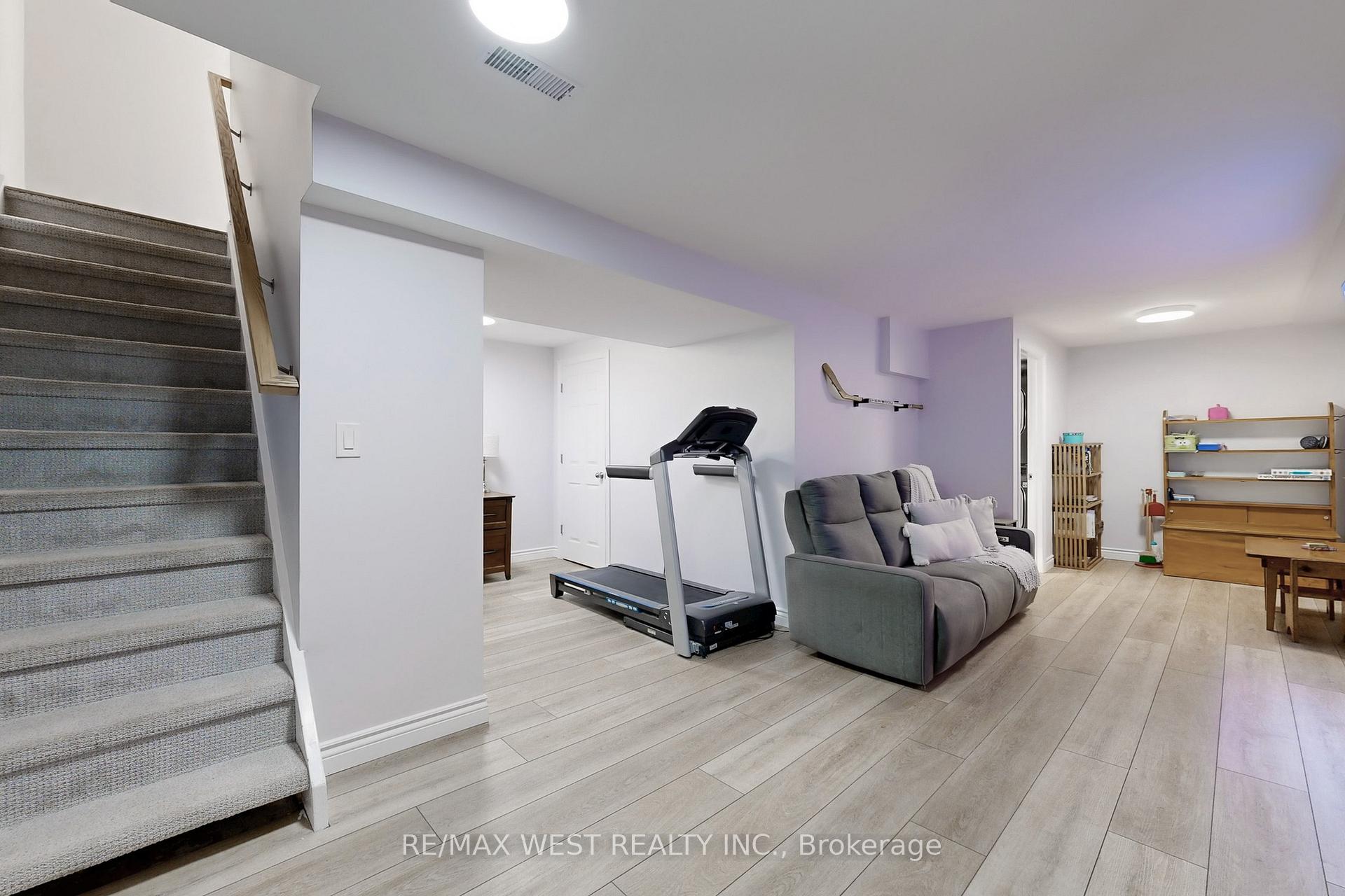 Photo 28 of 586 Balsam Crescent, Oshawa, Lakeview — HOMEH