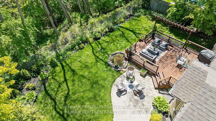 Photo 3 of 897 Baylawn Drive, Pickering, Liverpool — HOMEH