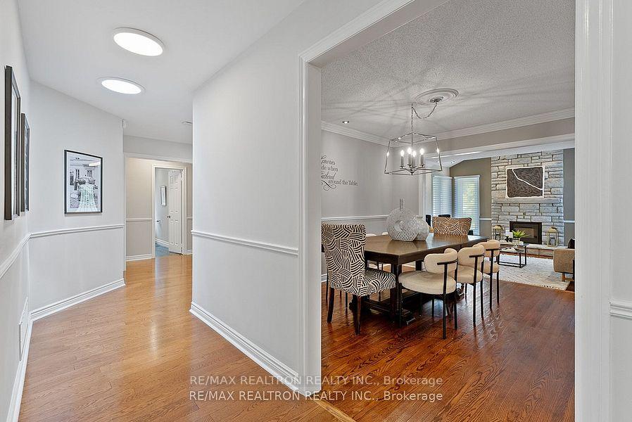 Photo 11 of 897 Baylawn Drive, Pickering, Liverpool — HOMEH
