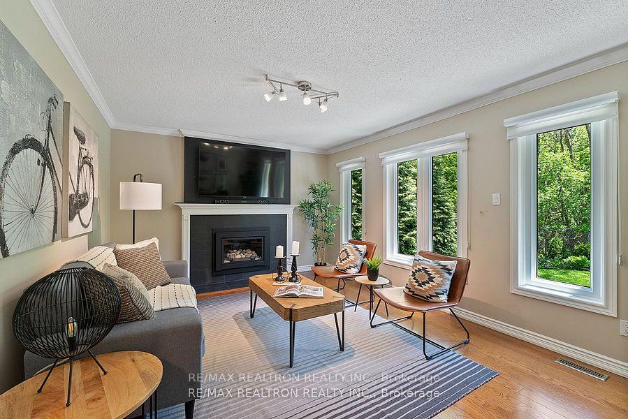 Photo 17 of 897 Baylawn Drive, Pickering, Liverpool — HOMEH