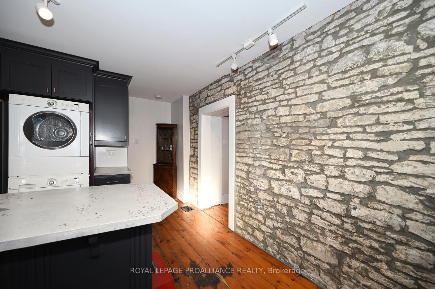 Photo 11 of 305 Centre Street, Prescott — HOMEH