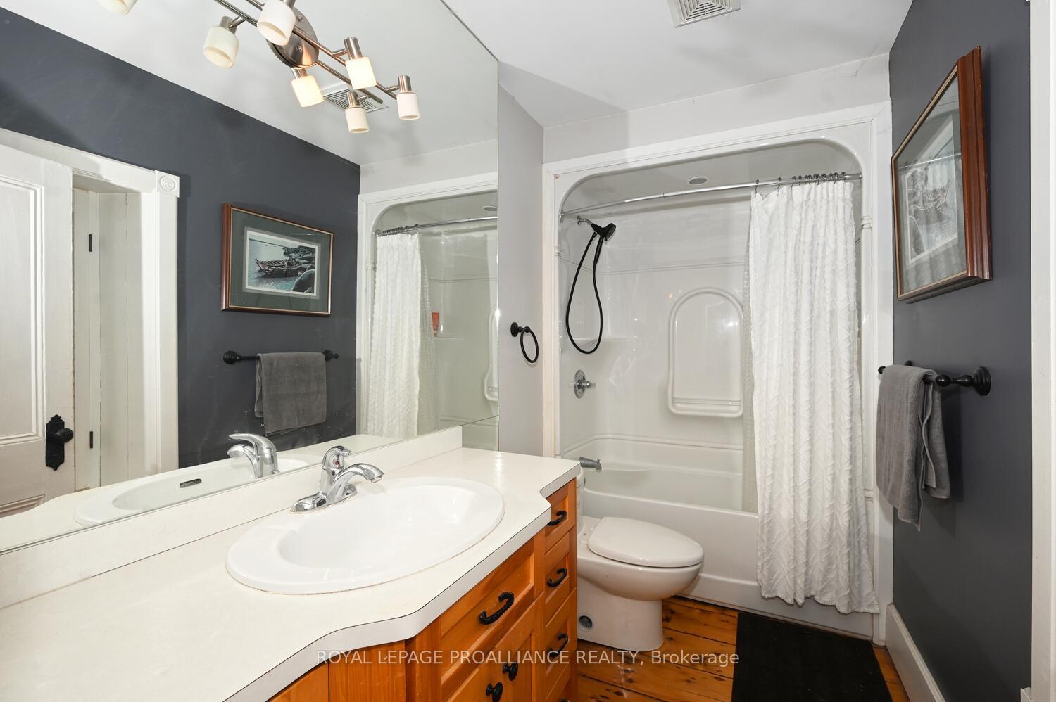Photo 17 of 305 Centre Street, Prescott — HOMEH