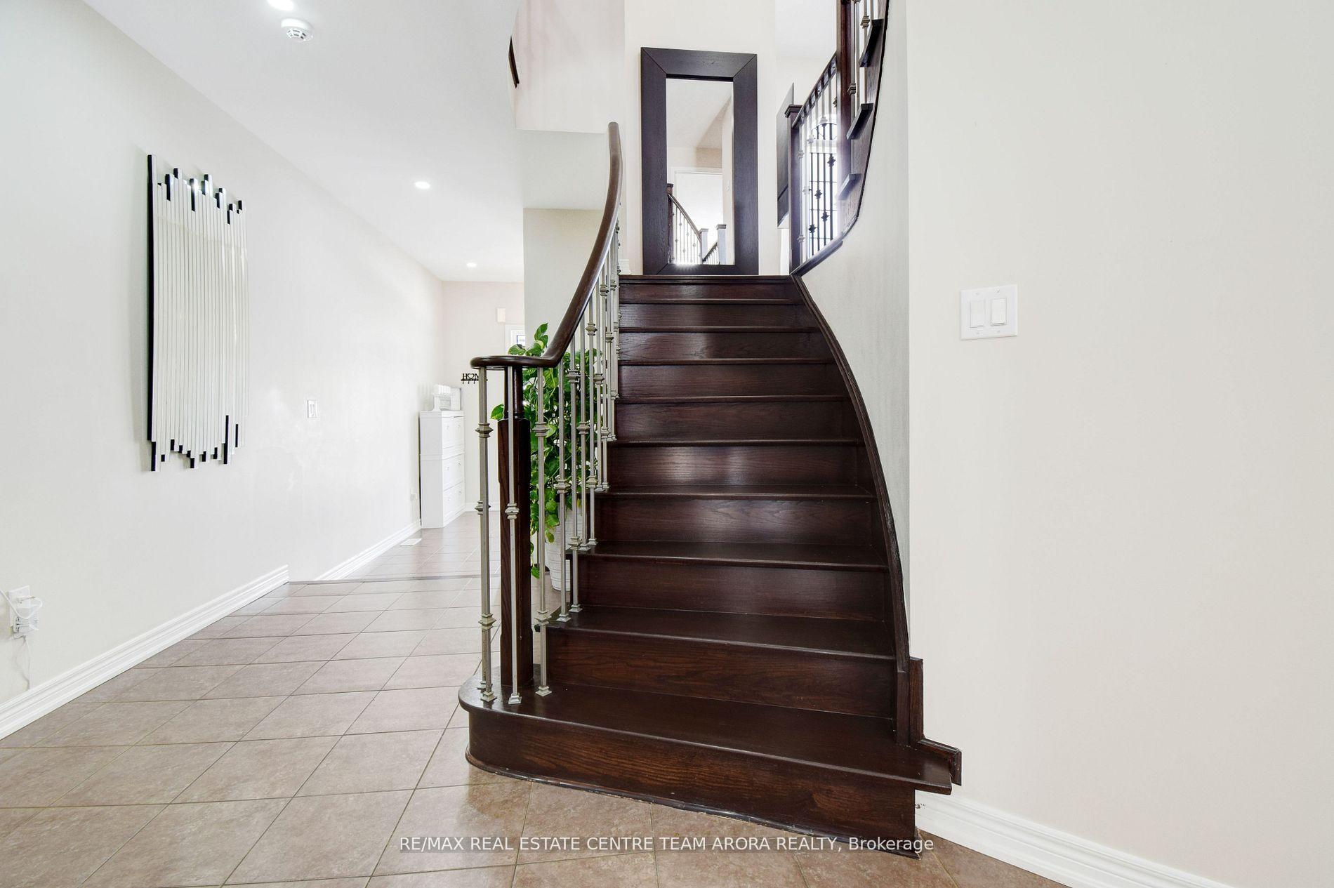 Photo 7 of 749 Wettlaufer Terrace, Milton, Scott — HOMEH