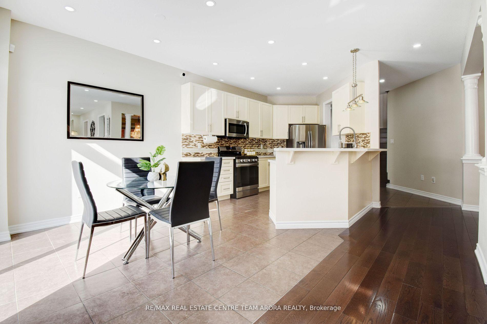 Photo 12 of 749 Wettlaufer Terrace, Milton, Scott — HOMEH