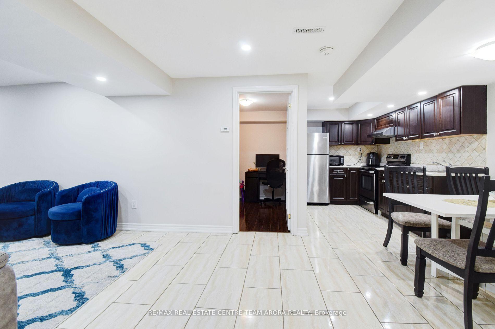Photo 35 of 749 Wettlaufer Terrace, Milton, Scott — HOMEH