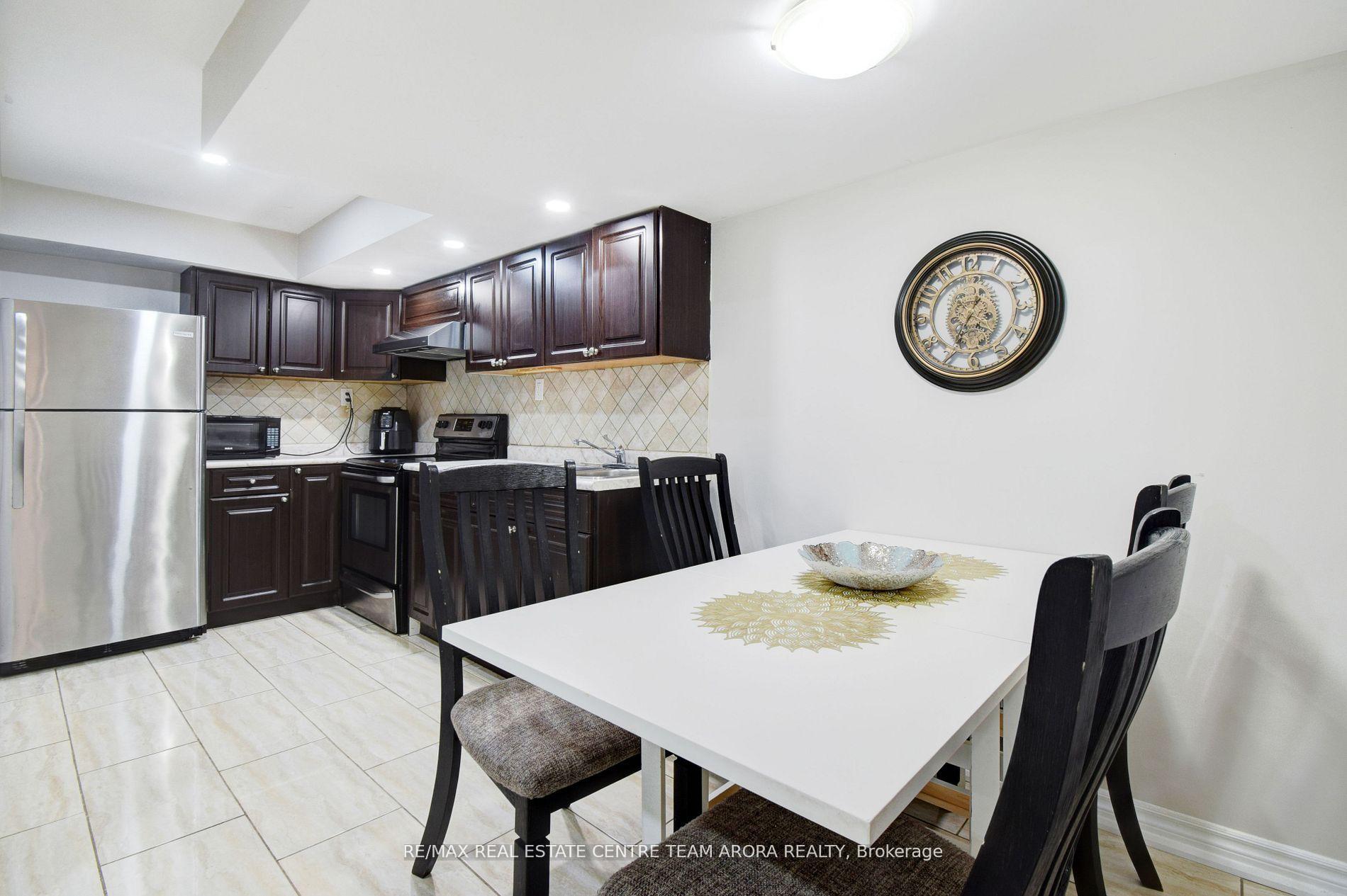 Photo 36 of 749 Wettlaufer Terrace, Milton, Scott — HOMEH