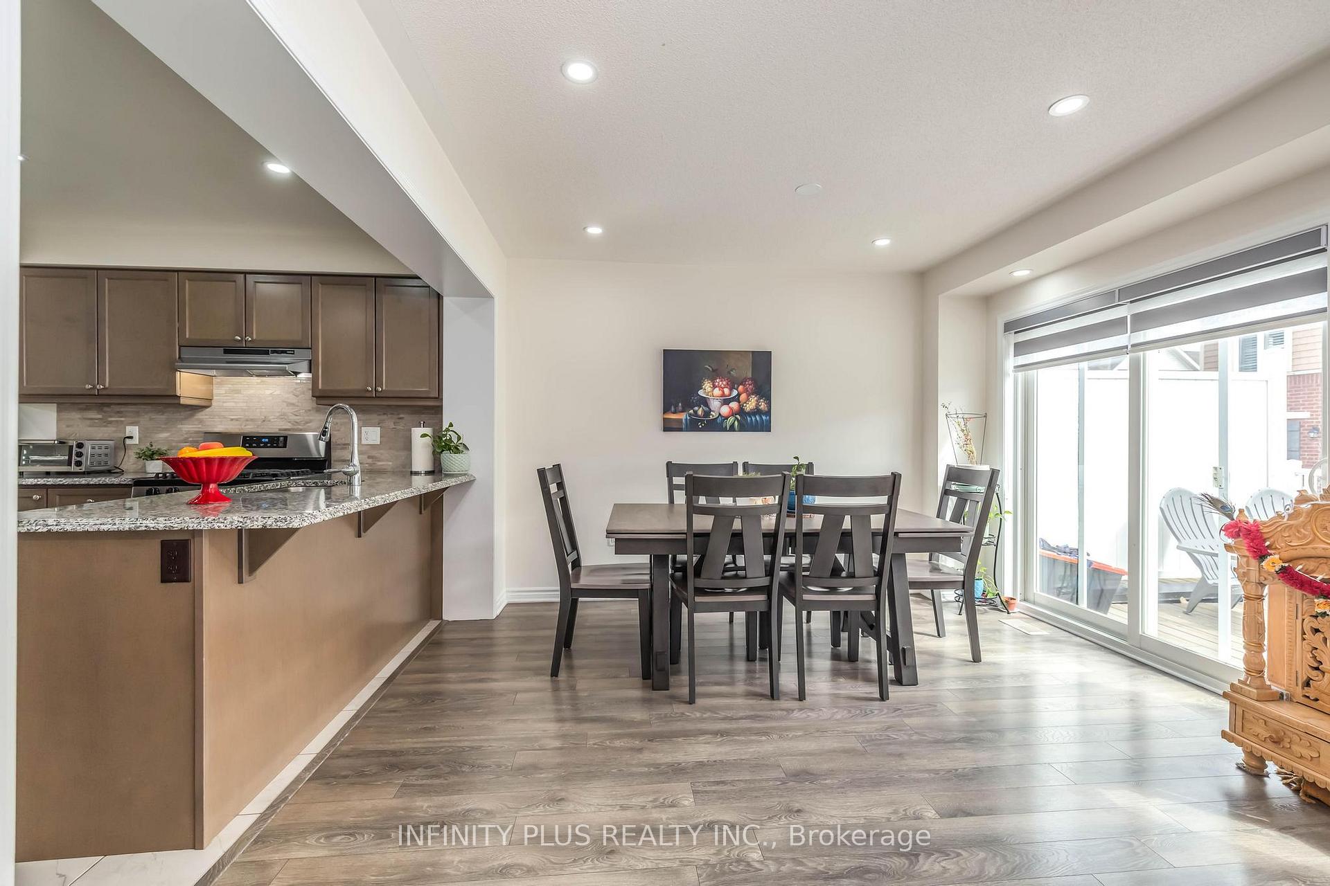 Photo 6 of 2791 Sapphire Drive, Pickering, Rural Pickering — HOMEH