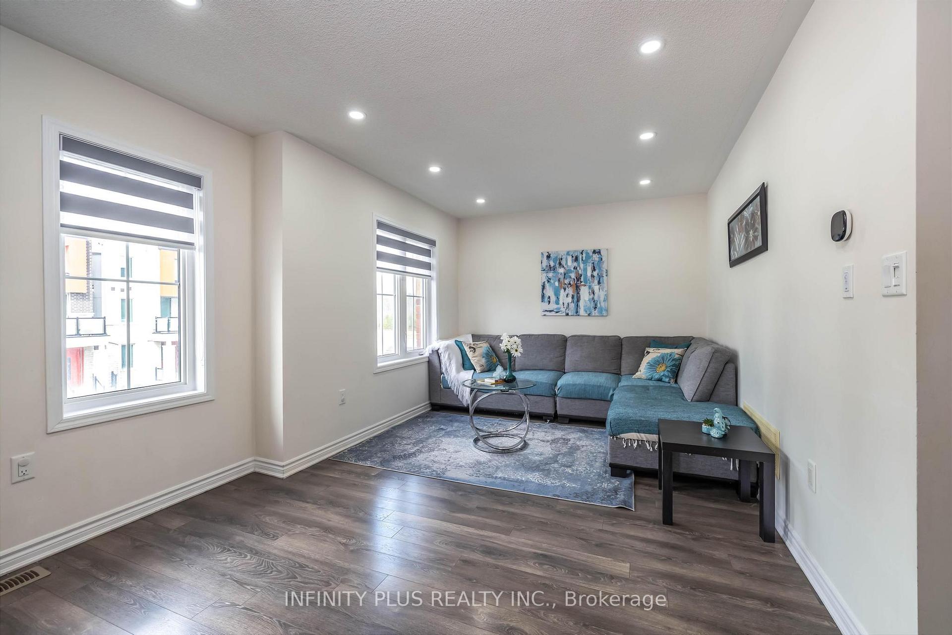 Photo 10 of 2791 Sapphire Drive, Pickering, Rural Pickering — HOMEH