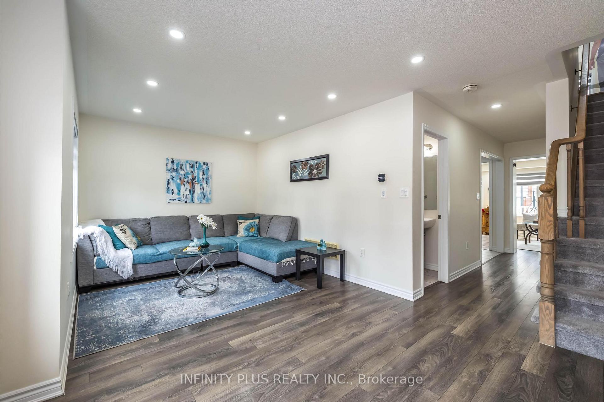 Photo 11 of 2791 Sapphire Drive, Pickering, Rural Pickering — HOMEH