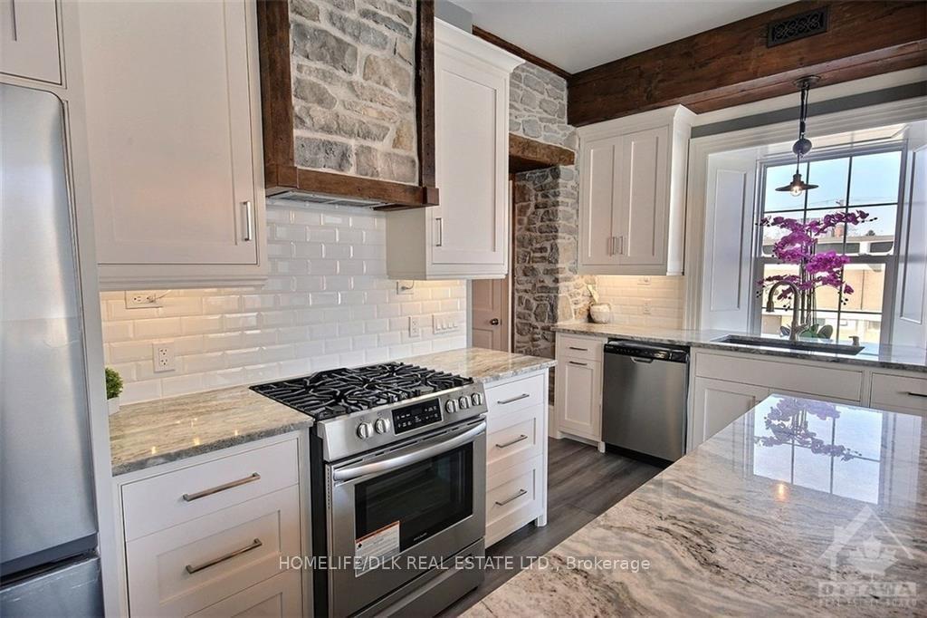 Photo 24 of 439 Edward Street, Prescott — HOMEH