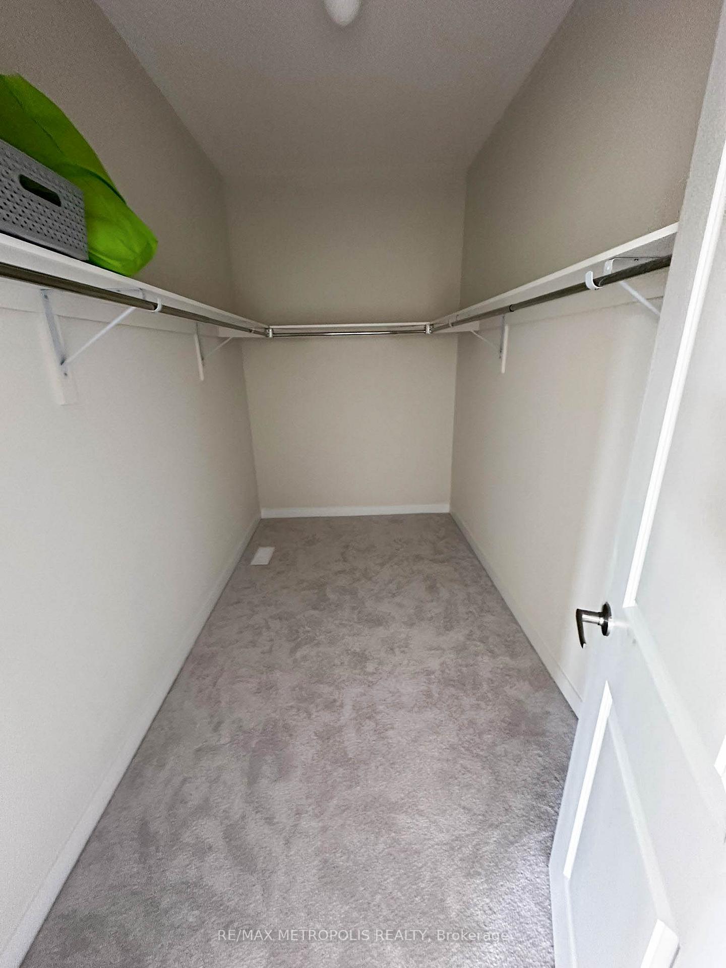 Photo 11 of Unit Upper, 1846 Narcissus Gardens, Pickering, Rural Pickering — HOMEH