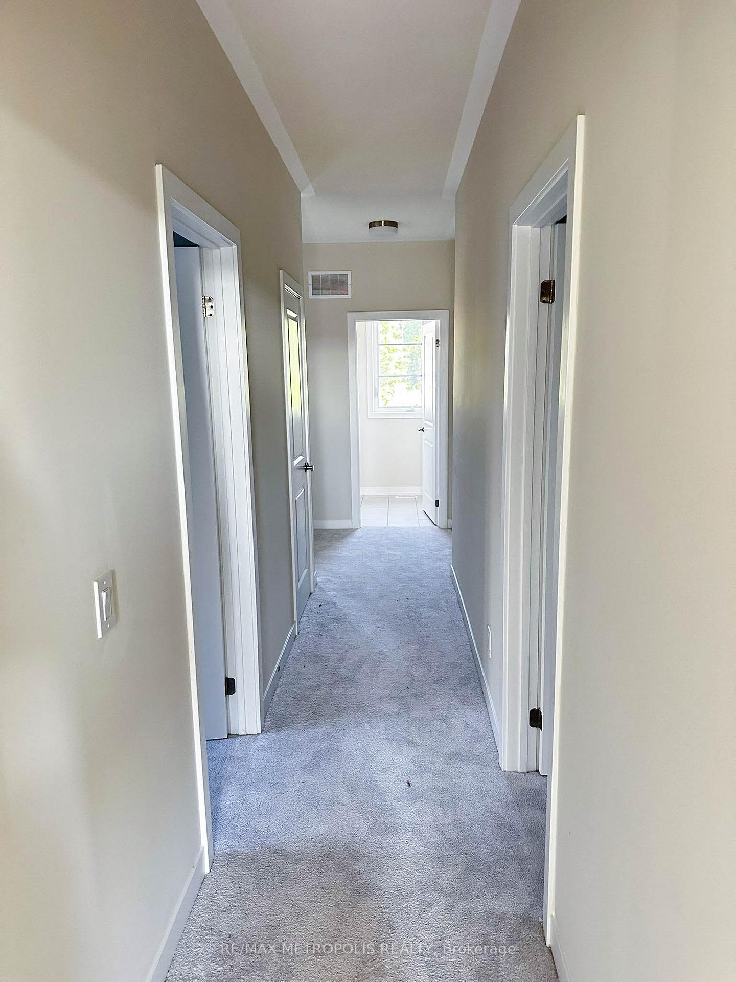Photo 15 of Unit Upper, 1846 Narcissus Gardens, Pickering, Rural Pickering — HOMEH