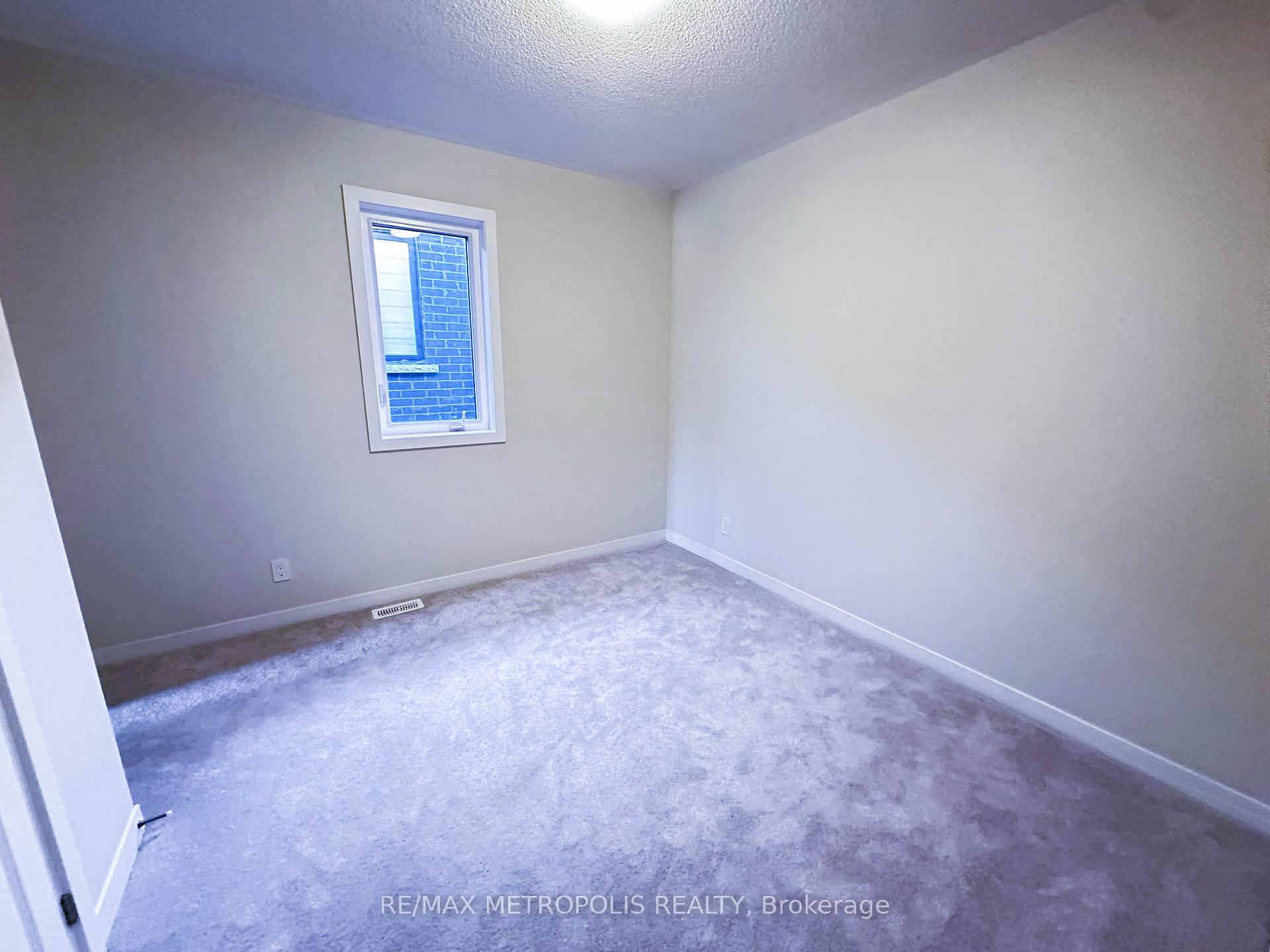Photo 17 of Unit Upper, 1846 Narcissus Gardens, Pickering, Rural Pickering — HOMEH