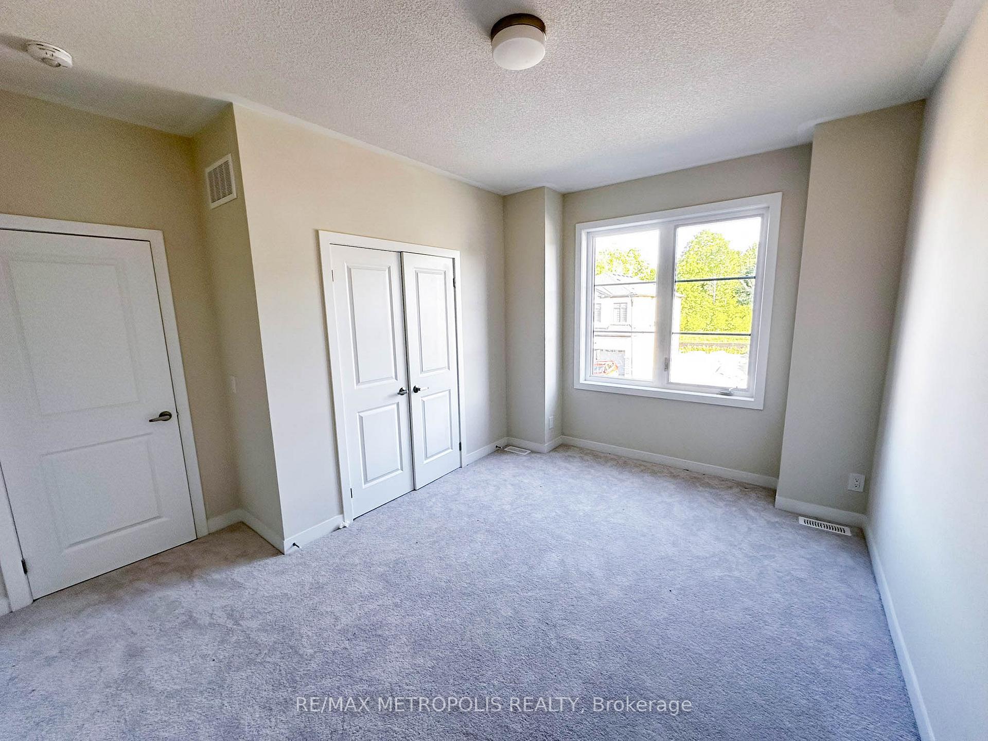 Photo 19 of Unit Upper, 1846 Narcissus Gardens, Pickering, Rural Pickering — HOMEH