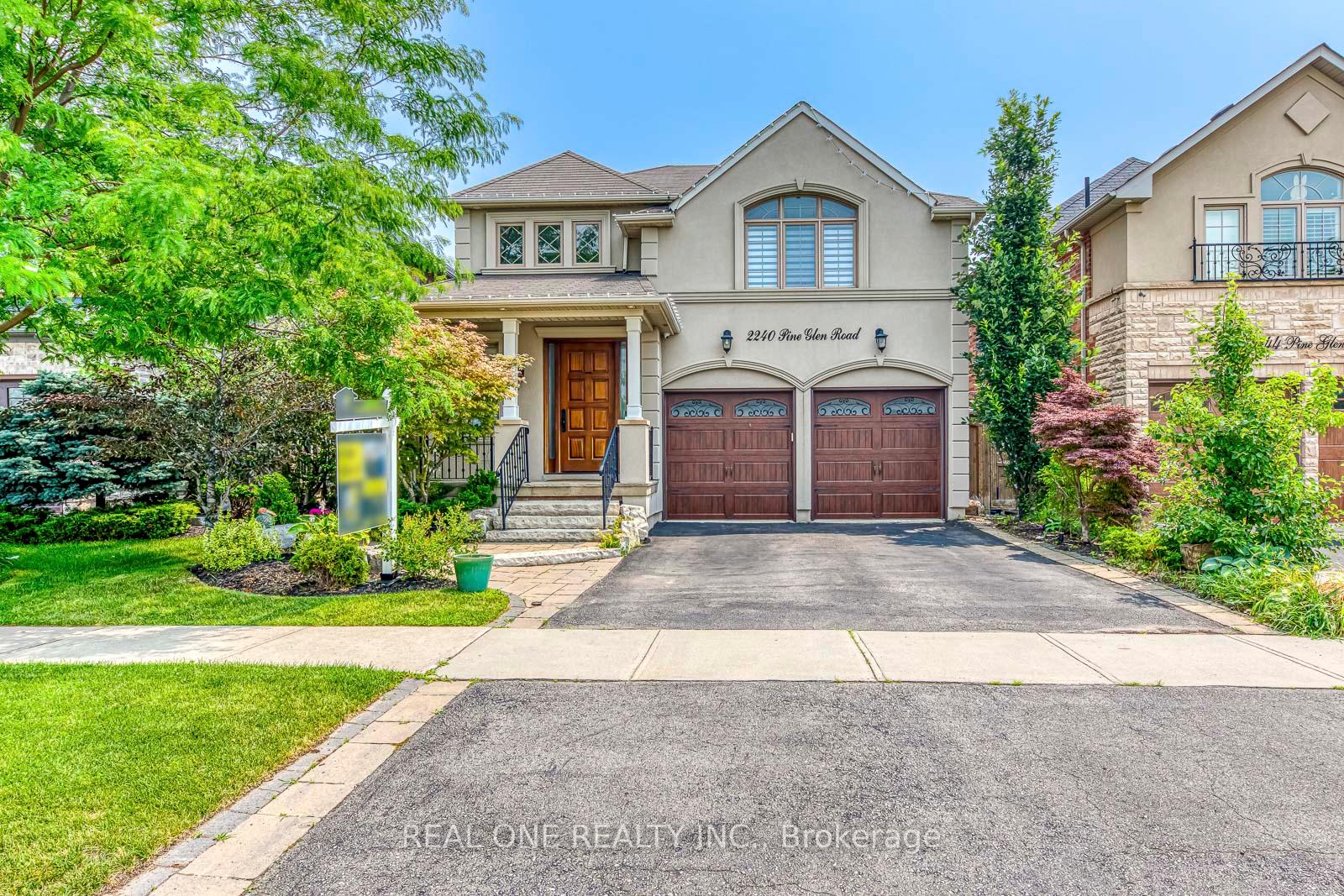 Front of 2240 Pine Glen Road