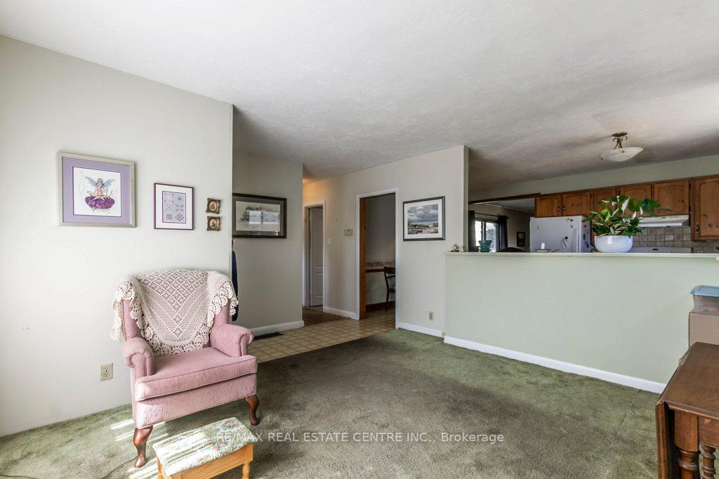 Photo 7 of 271 Elmwood Crescent, Milton, Old Milton — HOMEH