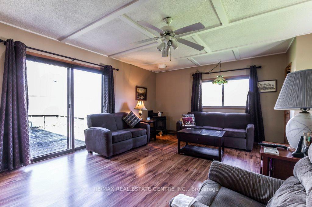 Photo 19 of 271 Elmwood Crescent, Milton, Old Milton — HOMEH