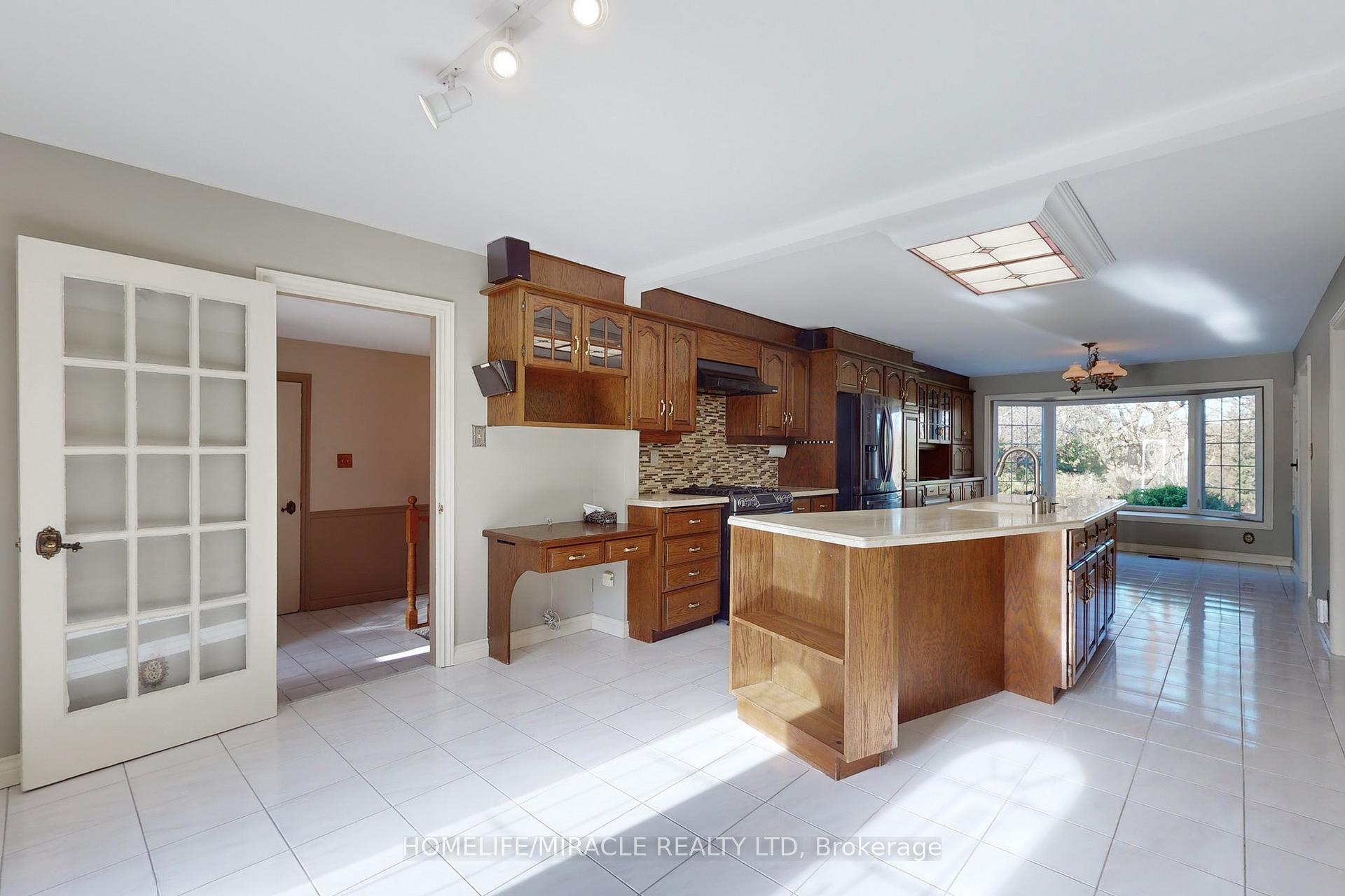 Photo 10 of 8166 Appleby Line, Milton, Rural Milton West — HOMEH