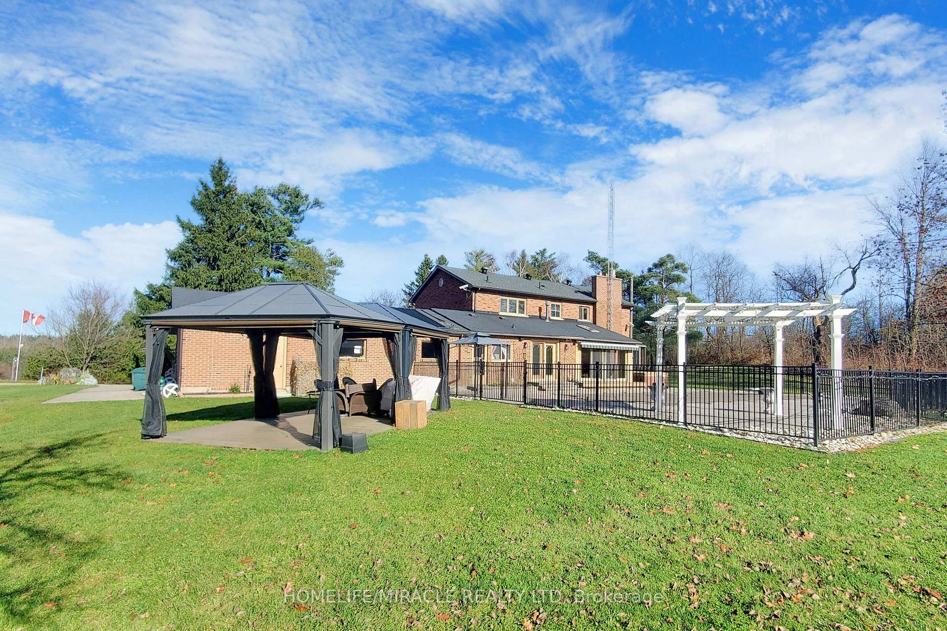 Photo 31 of 8166 Appleby Line, Milton, Rural Milton West — HOMEH