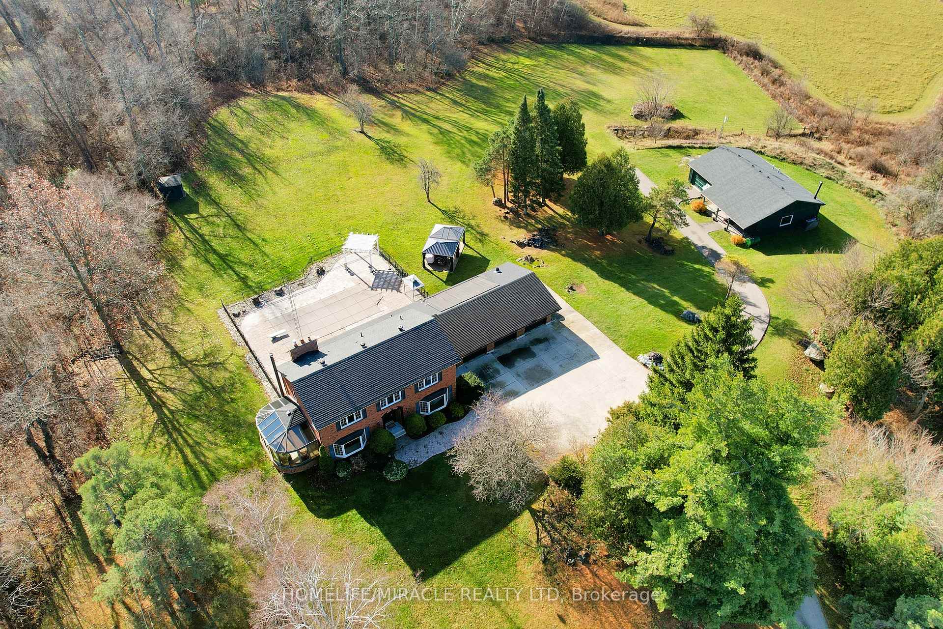 Photo 37 of 8166 Appleby Line, Milton, Rural Milton West — HOMEH