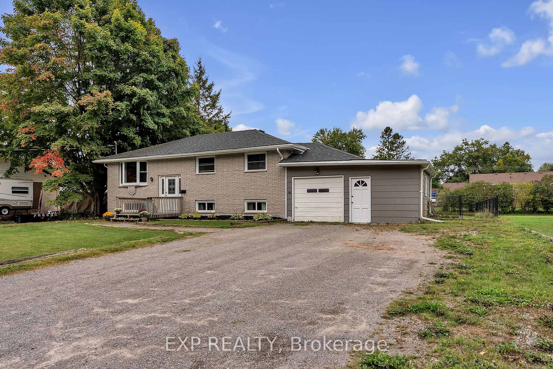 Photo 1 of 249 Catalina Drive, Quinte West, Sidney Ward — HOMEH
