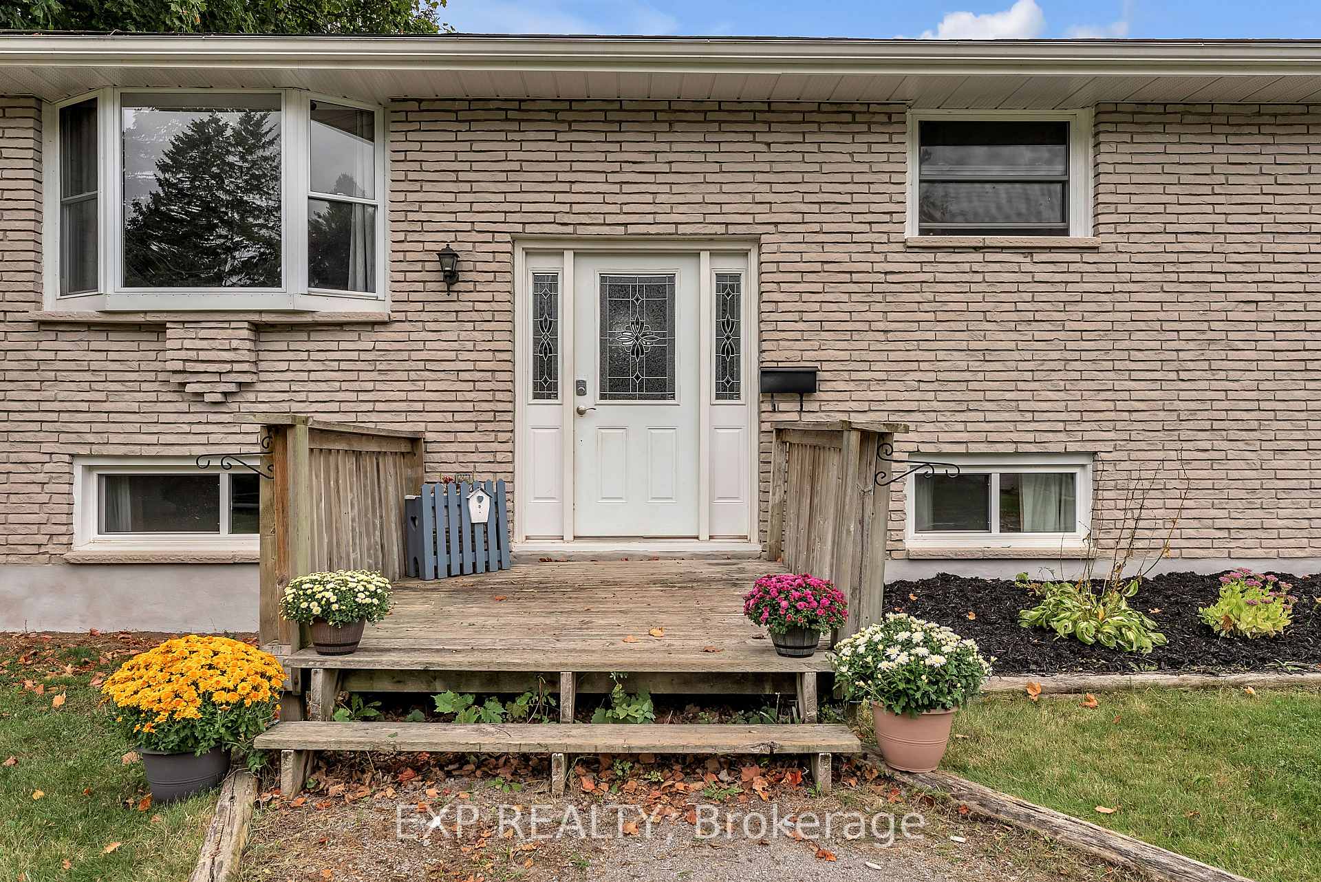 Photo 6 of 249 Catalina Drive, Quinte West, Sidney Ward — HOMEH