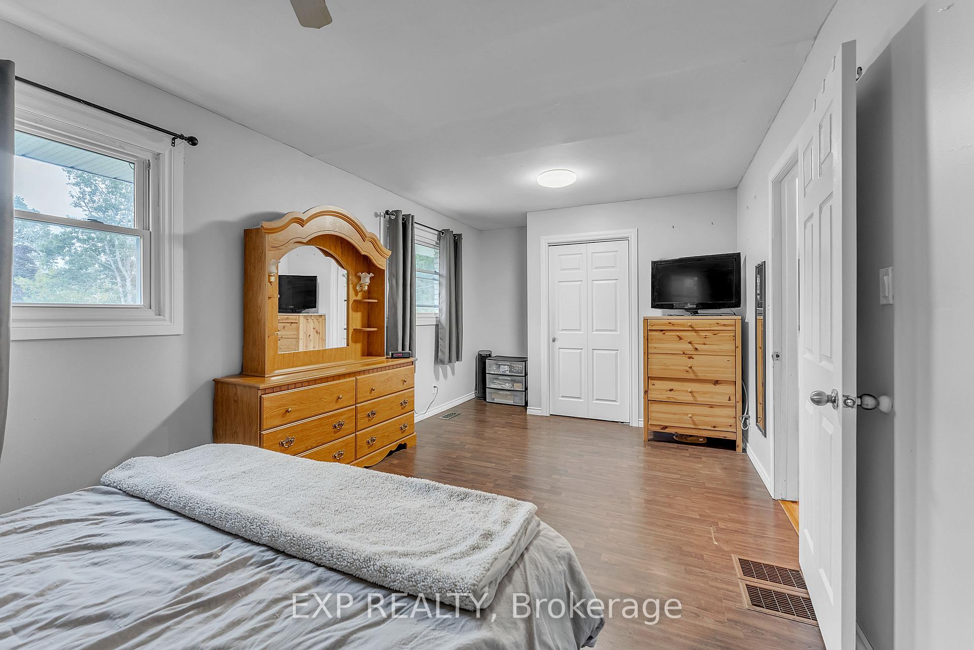 Photo 20 of 249 Catalina Drive, Quinte West, Sidney Ward — HOMEH