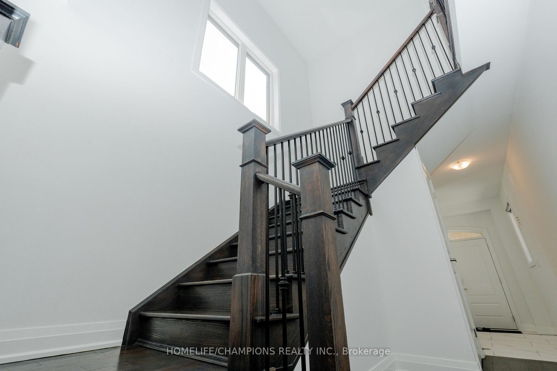 Photo 11 of 1414 Swallowtail Lane, Pickering, Rural Pickering — HOMEH