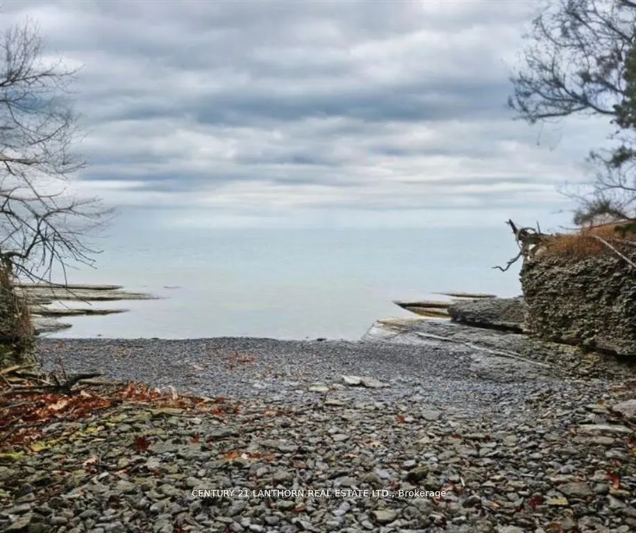 Photo 11 of 292 Salmon Point Road, Prince Edward County, Athol Ward — HOMEH
