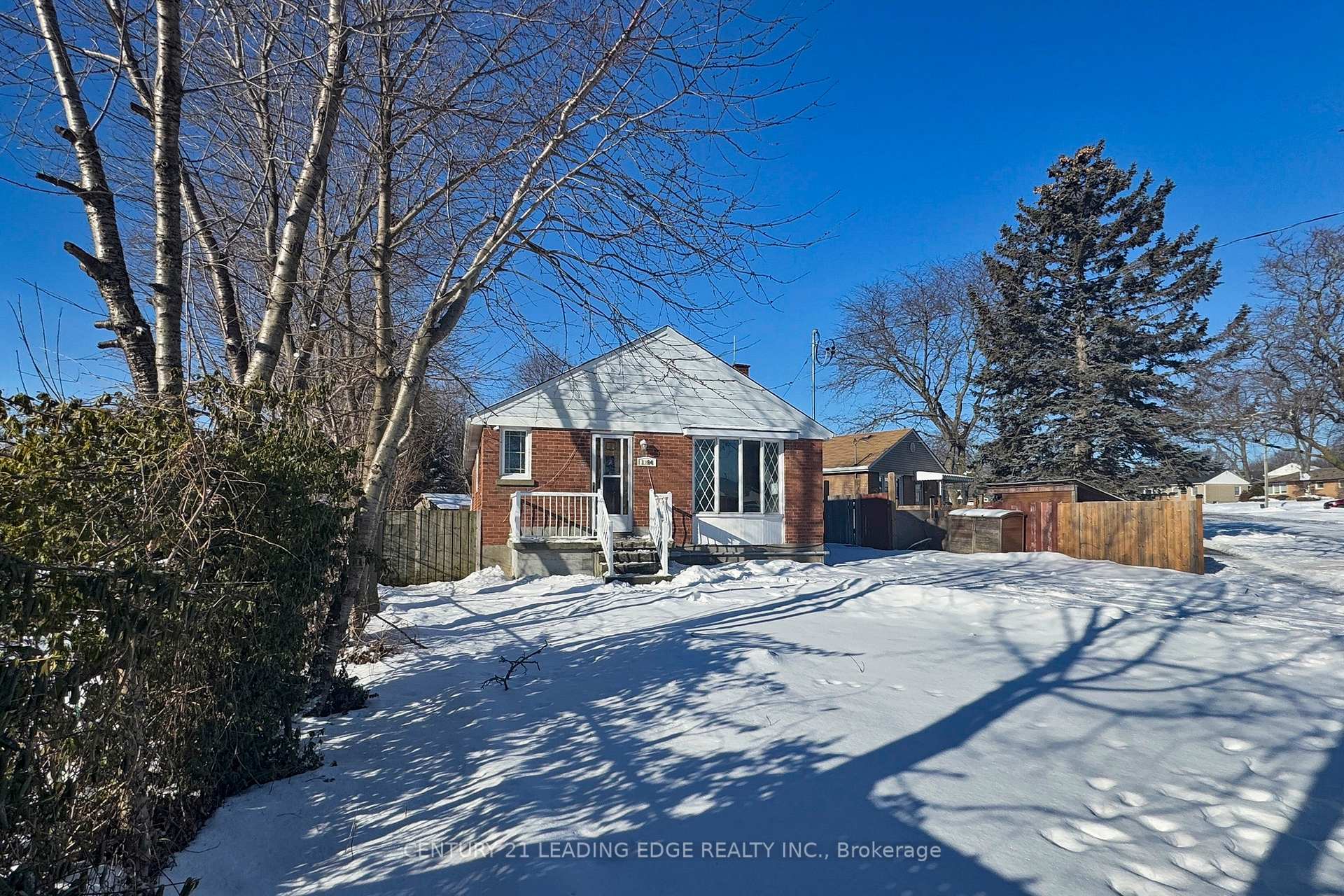 Photo 3 of 1284 Meadowvale Street, Oshawa, Lakeview — HOMEH