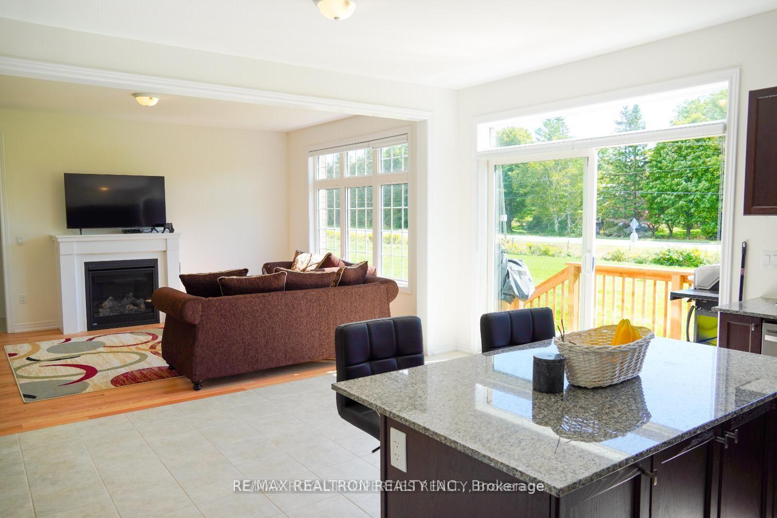 Photo 4 of 69 Summer Breeze Drive, Quinte West, Murray Ward — HOMEH