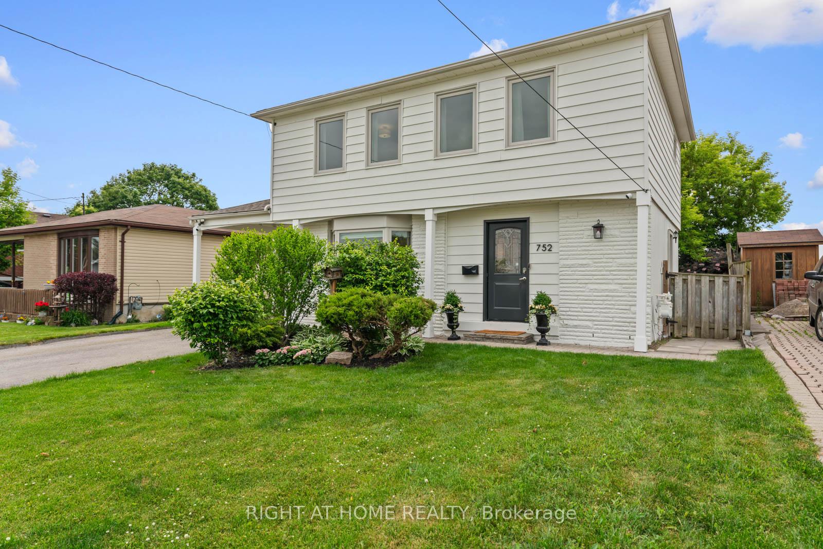 Photo 1 of 752 Breezy Drive, Pickering, West Shore — HOMEH