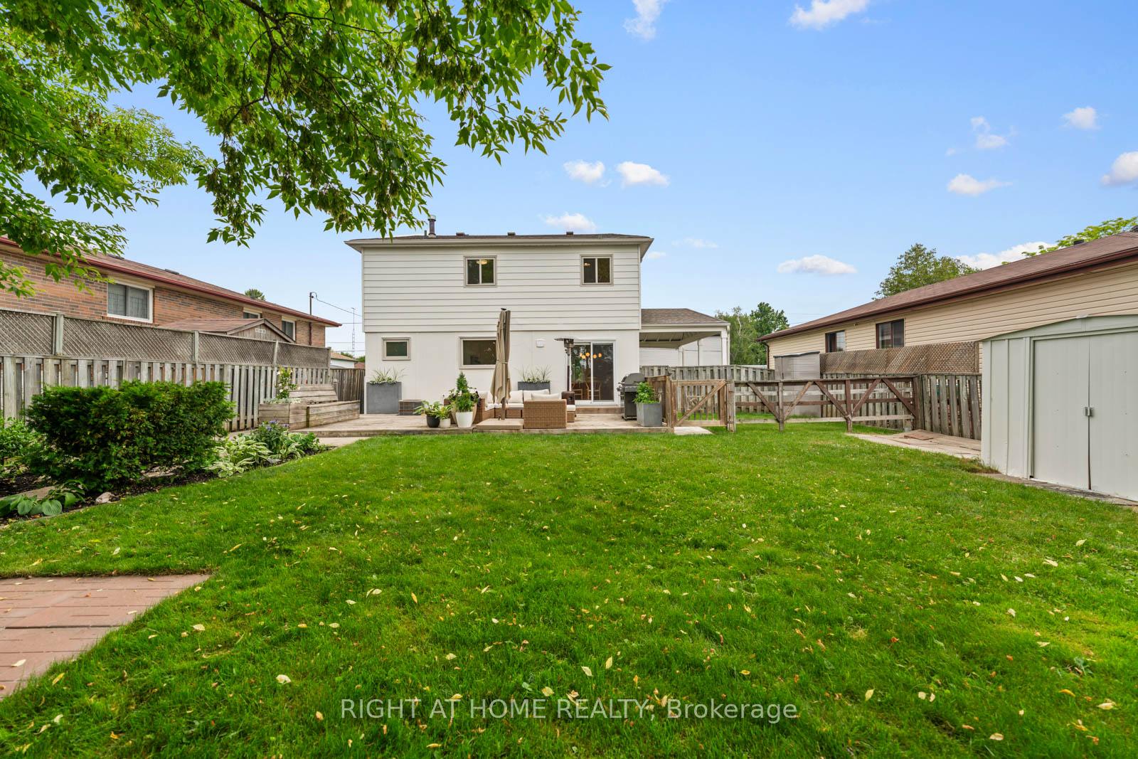 Photo 31 of 752 Breezy Drive, Pickering, West Shore — HOMEH