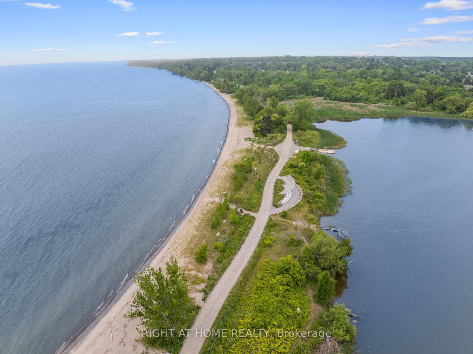 Photo 38 of 752 Breezy Drive, Pickering, West Shore — HOMEH